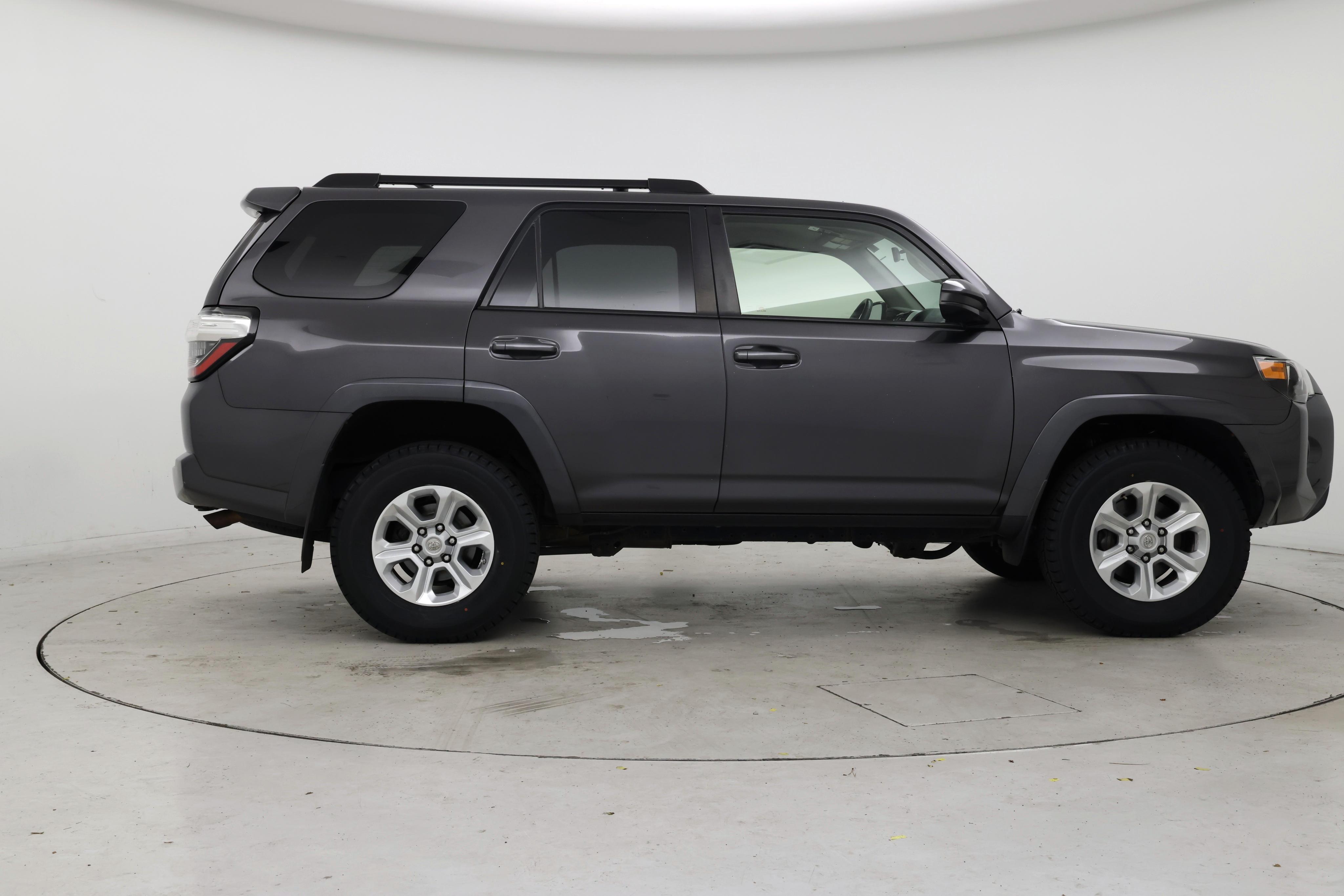 Thumbnail: 2018 Toyota 4Runner - 7