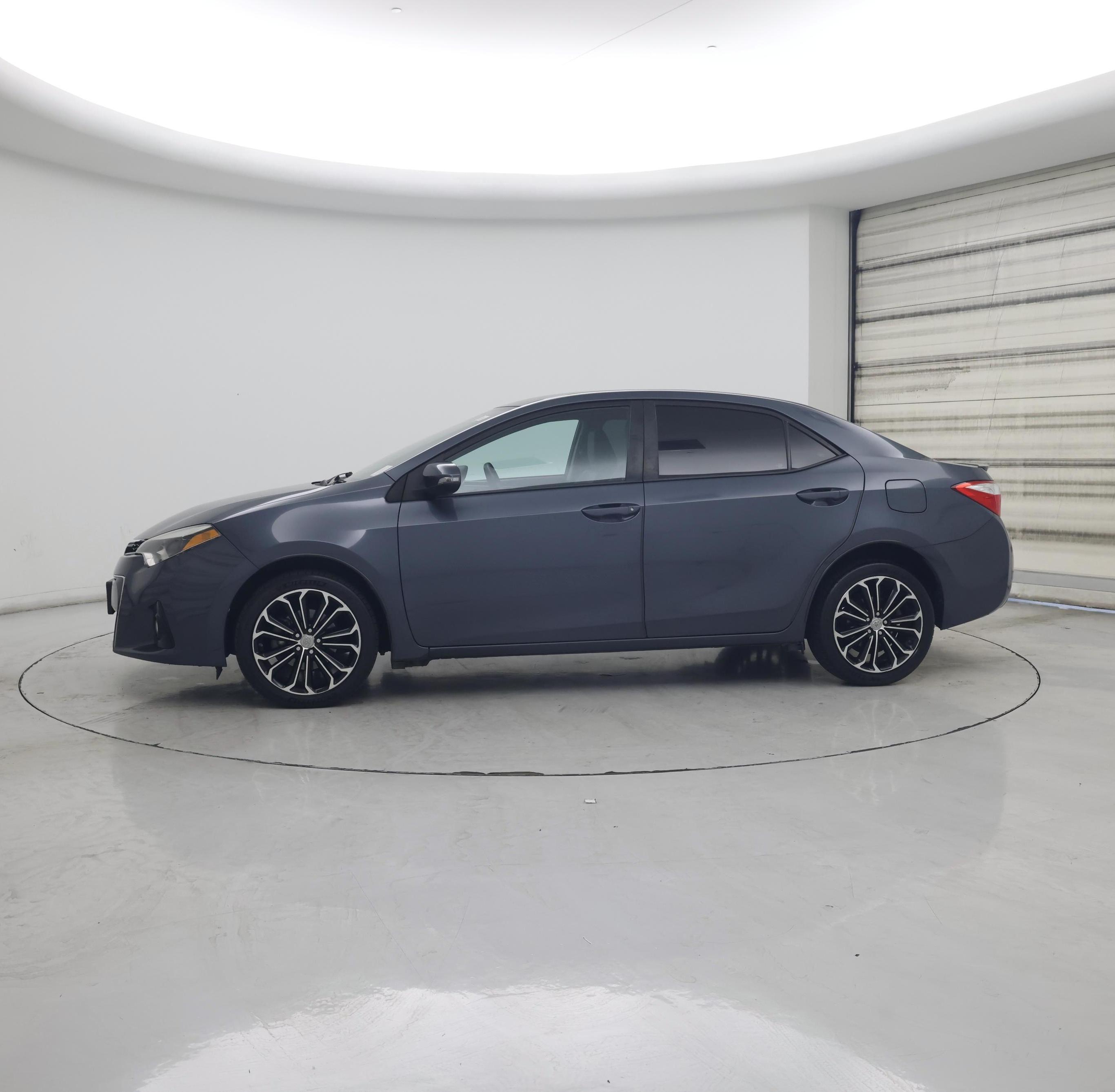 Thumbnail: 2016 Toyota Corolla - 3