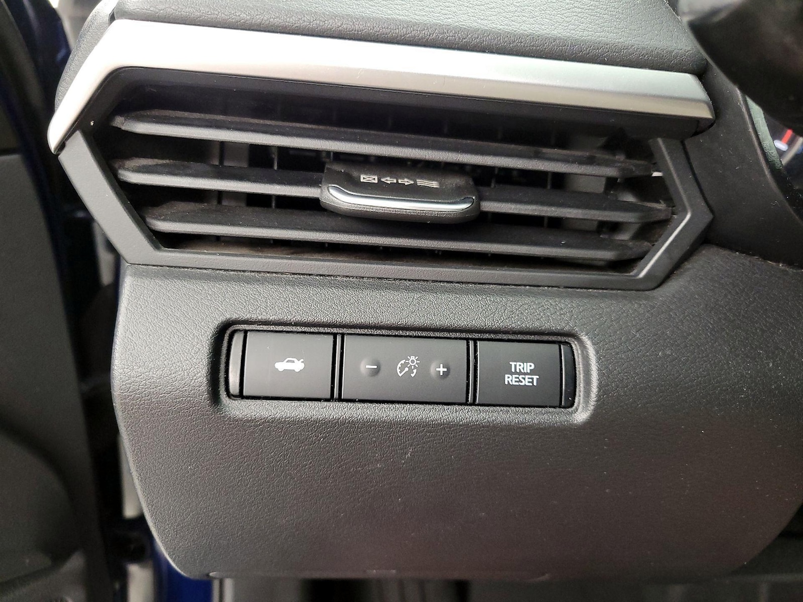 2020 Nissan Altima SR - Photo 14
