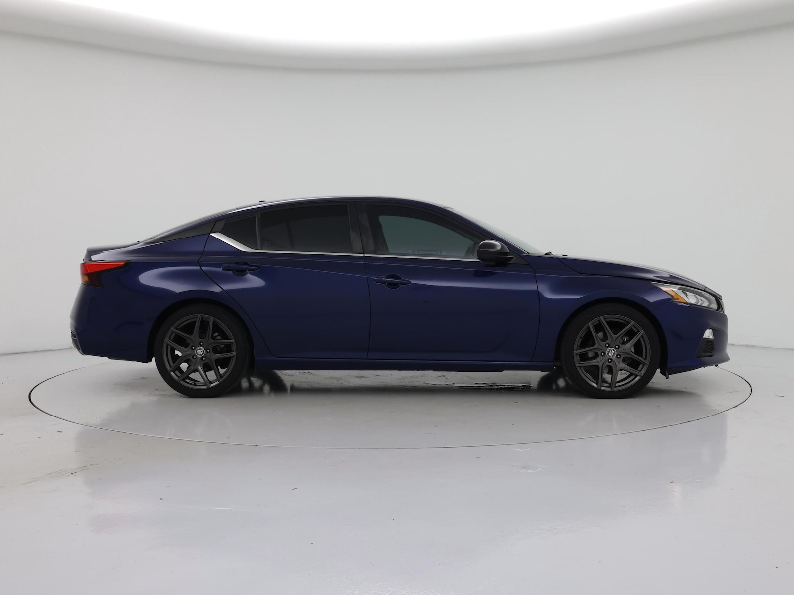2020 Nissan Altima SR - Photo 8