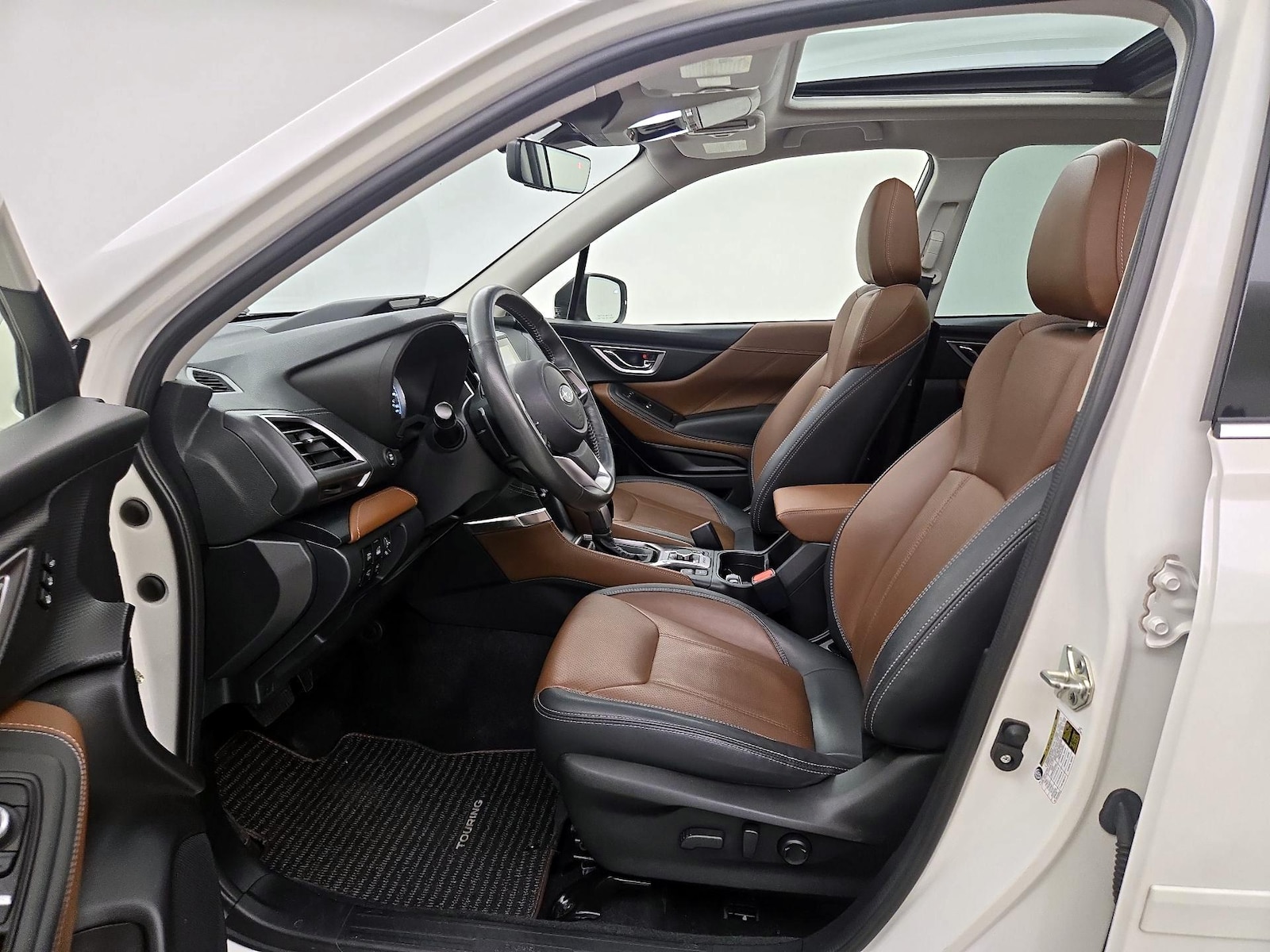 2022 Subaru Forester Touring - Photo 12