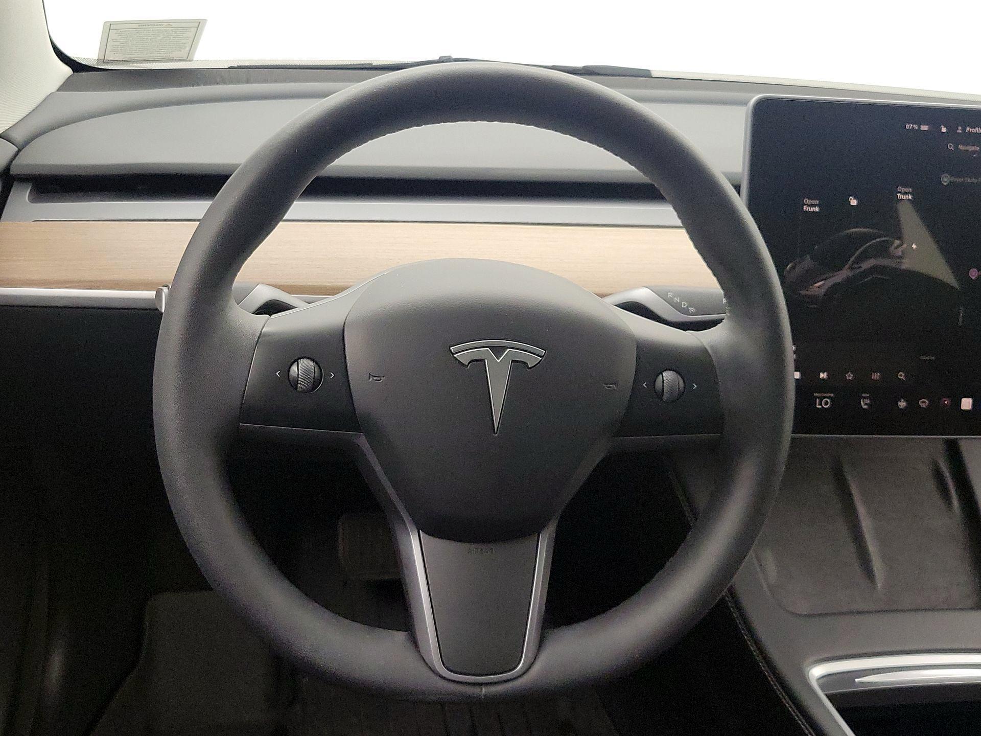 Thumbnail: 2023 Tesla Model 3 - 10
