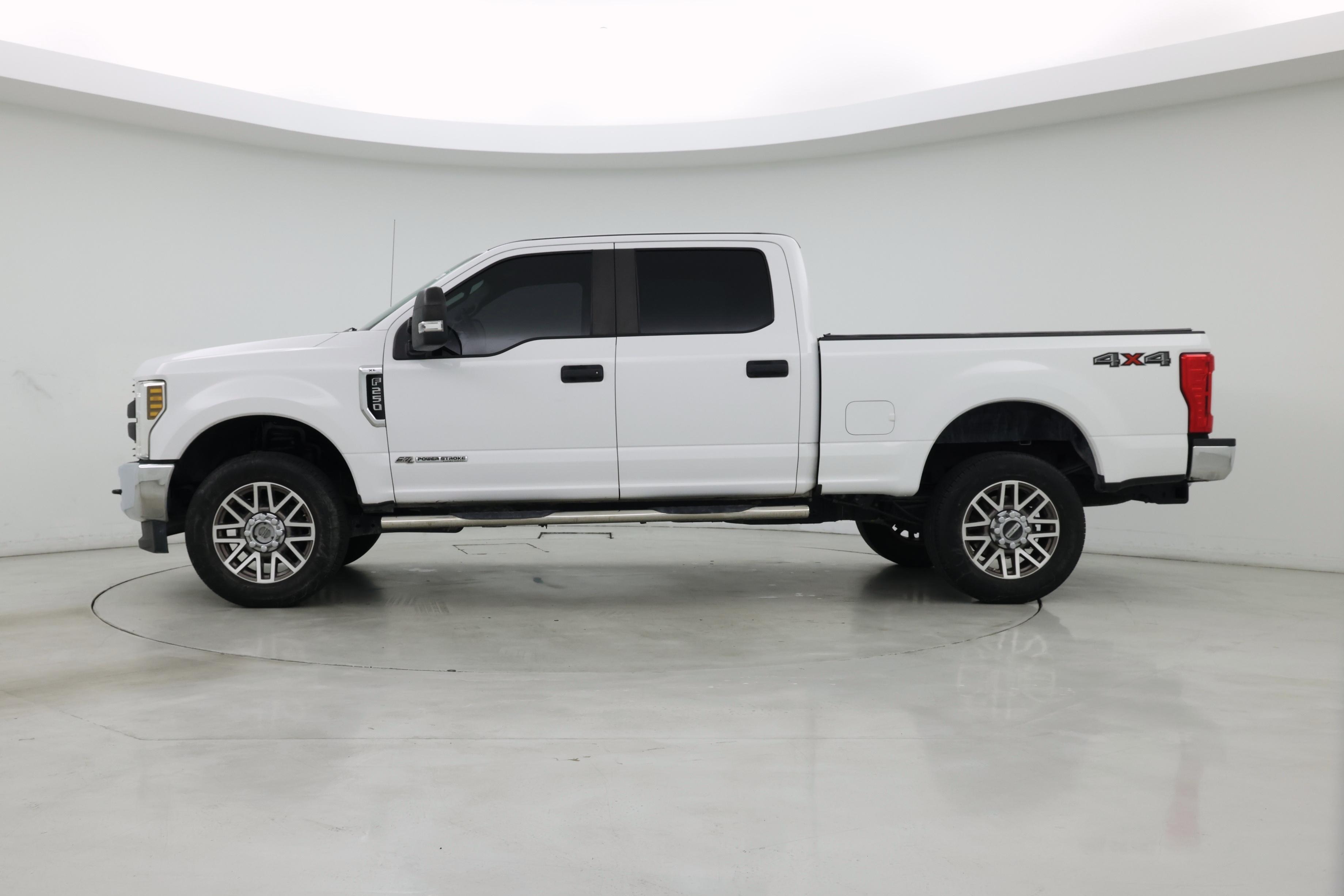 Thumbnail: 2018 Ford F-250 - 3