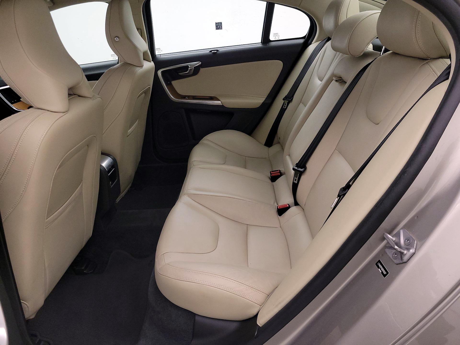Thumbnail: 2016 Volvo S60 - 20