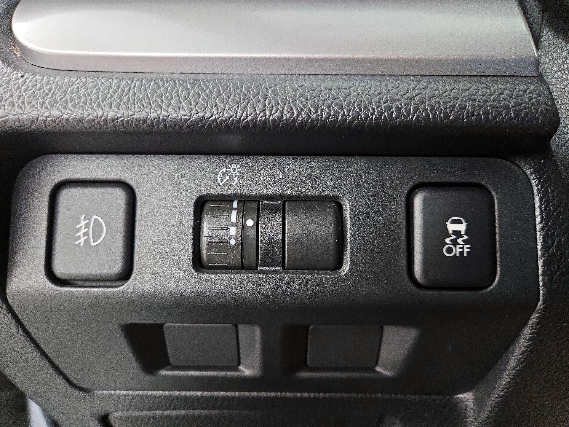 Thumbnail: 2015 Subaru Forester - 13