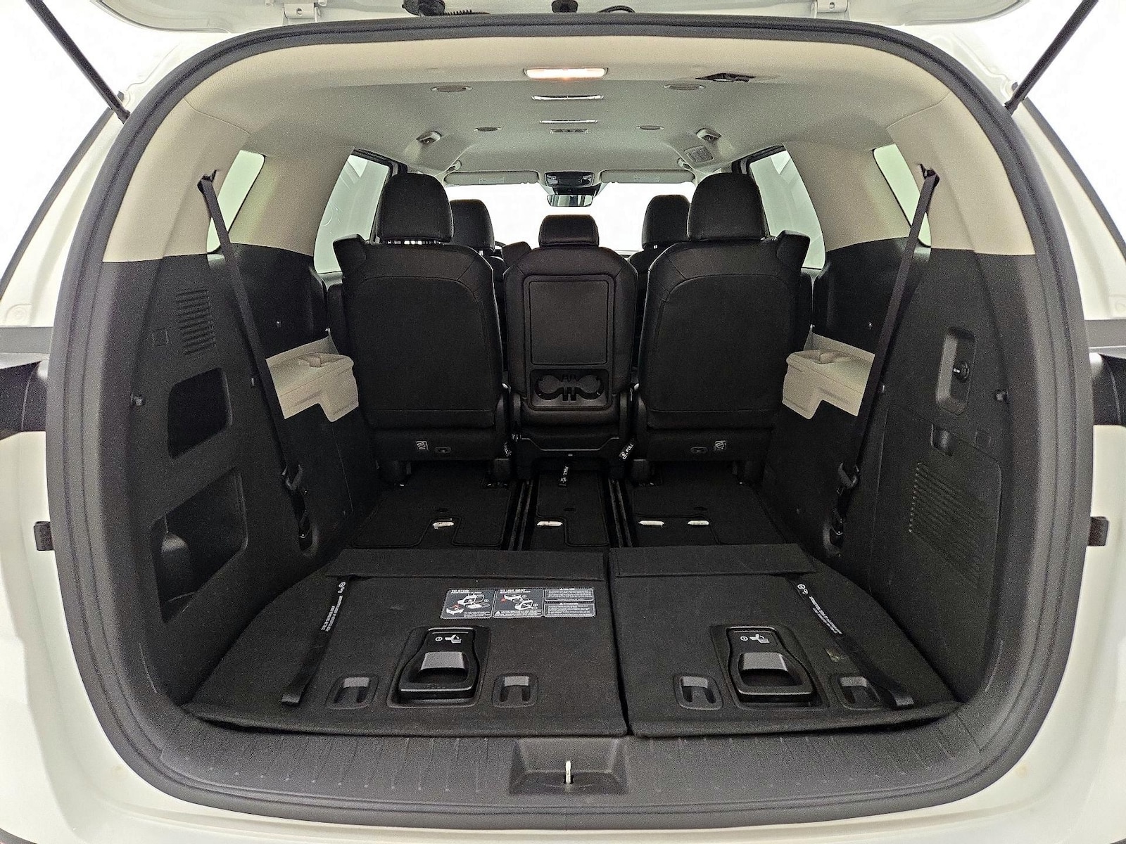 2022 Kia Carnival LX Seat Pkg - Photo 23