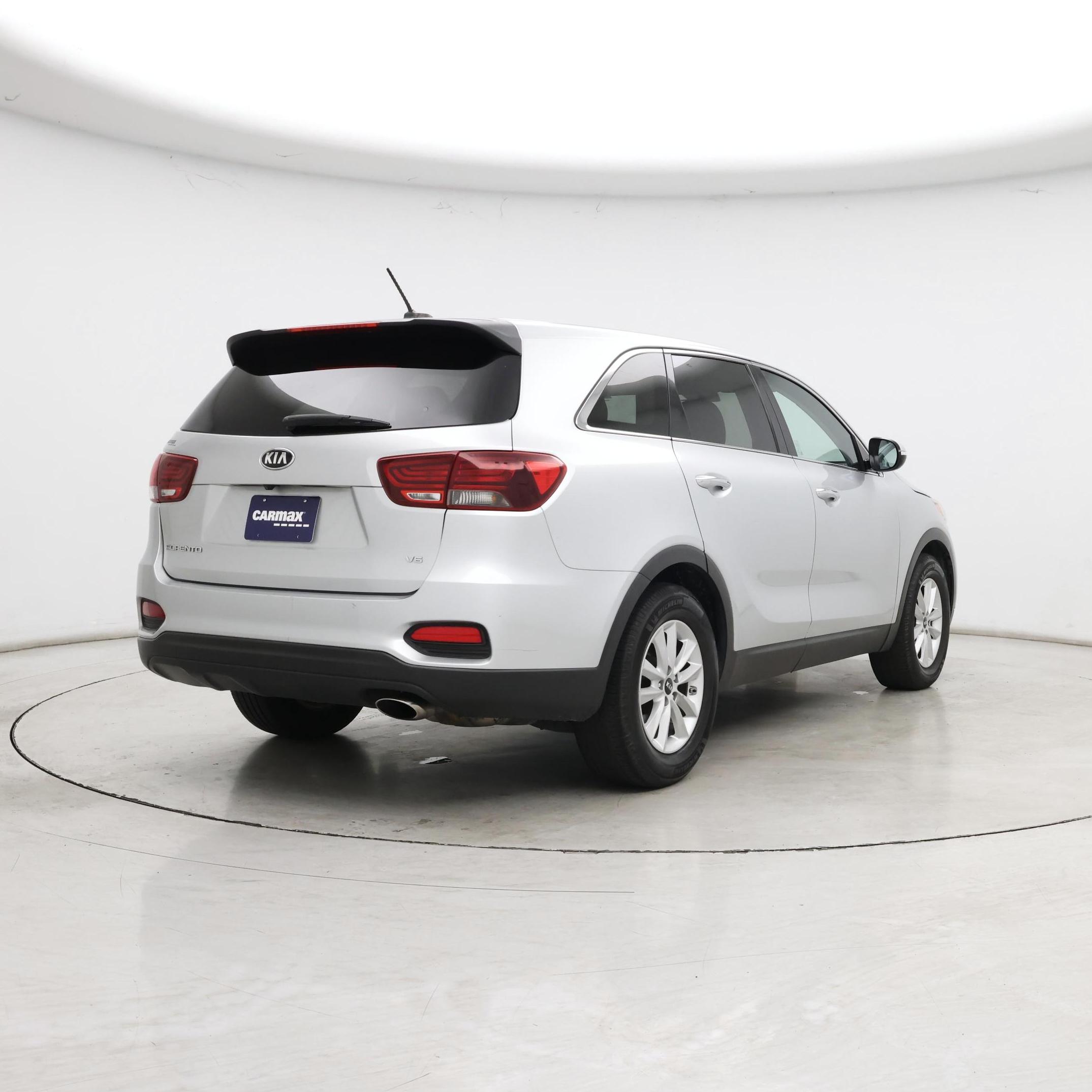 Thumbnail: 2019 Kia Sorento - 8