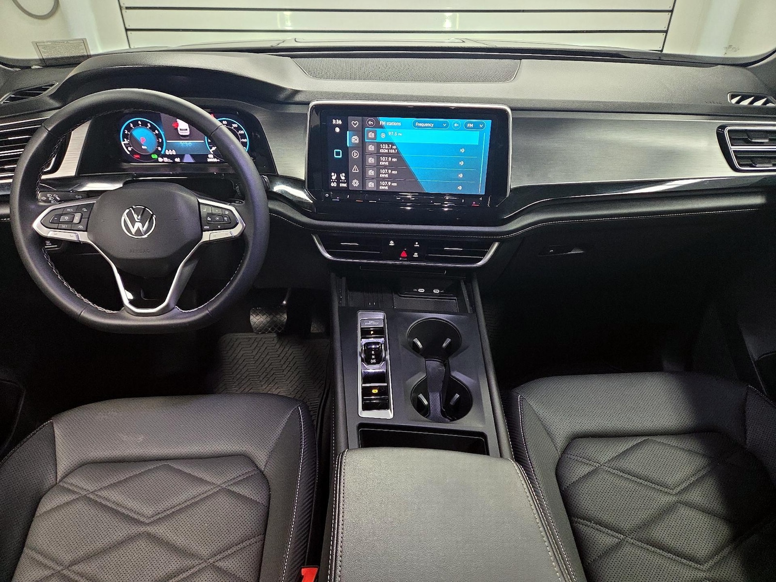 2025 Volkswagen Atlas Cross Sport SE - Photo 8
