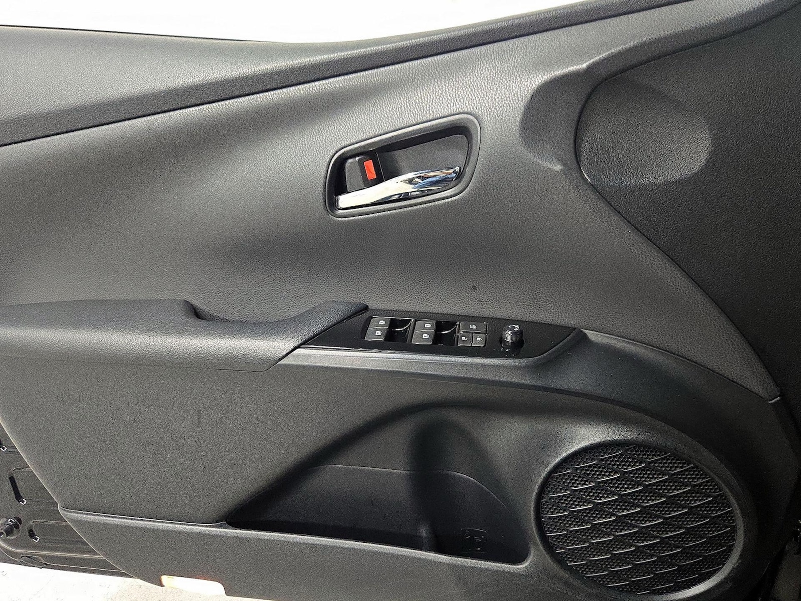 2017 Toyota Prius Two - Photo 13