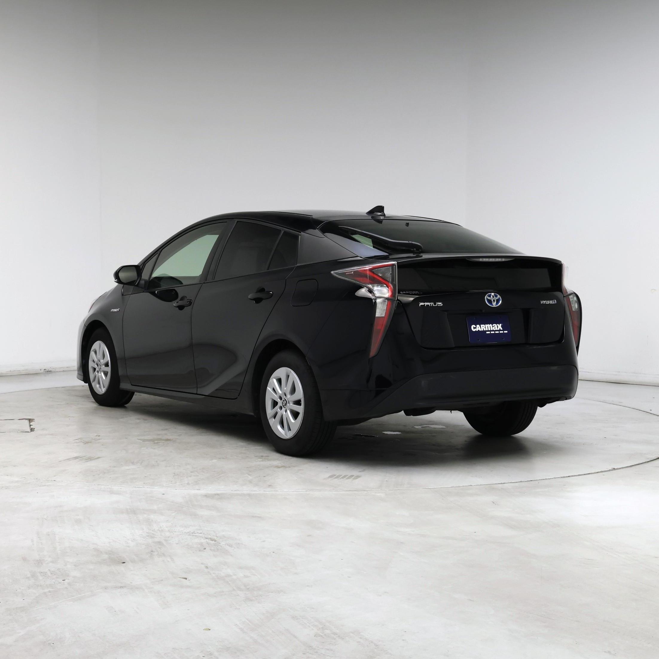 Thumbnail: 2017 Toyota Prius - 2