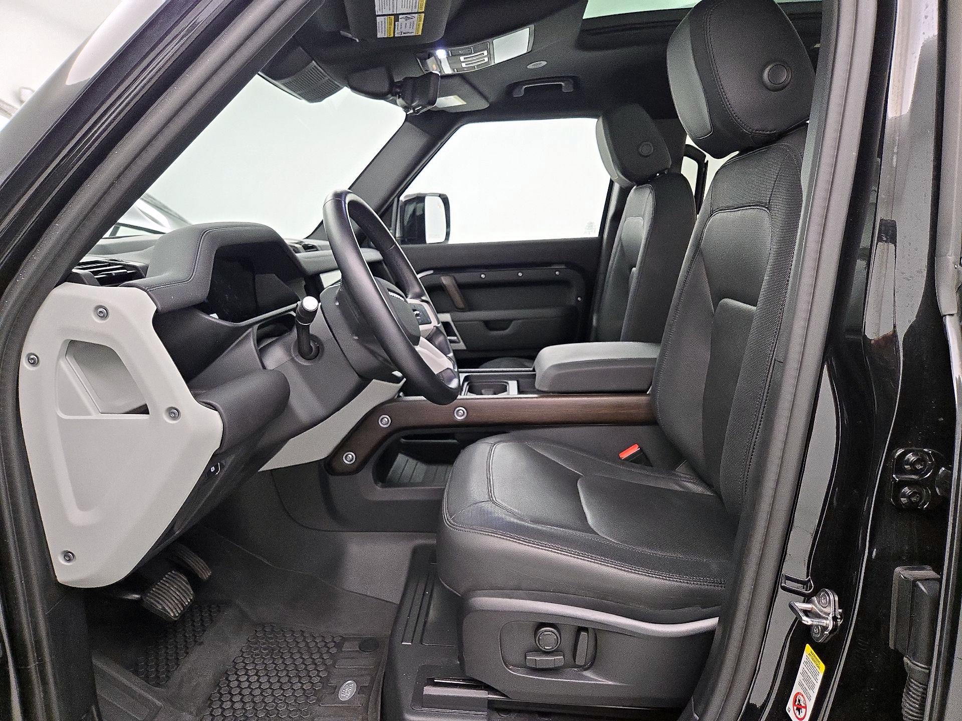 Thumbnail: 2024 Land Rover Defender - 11