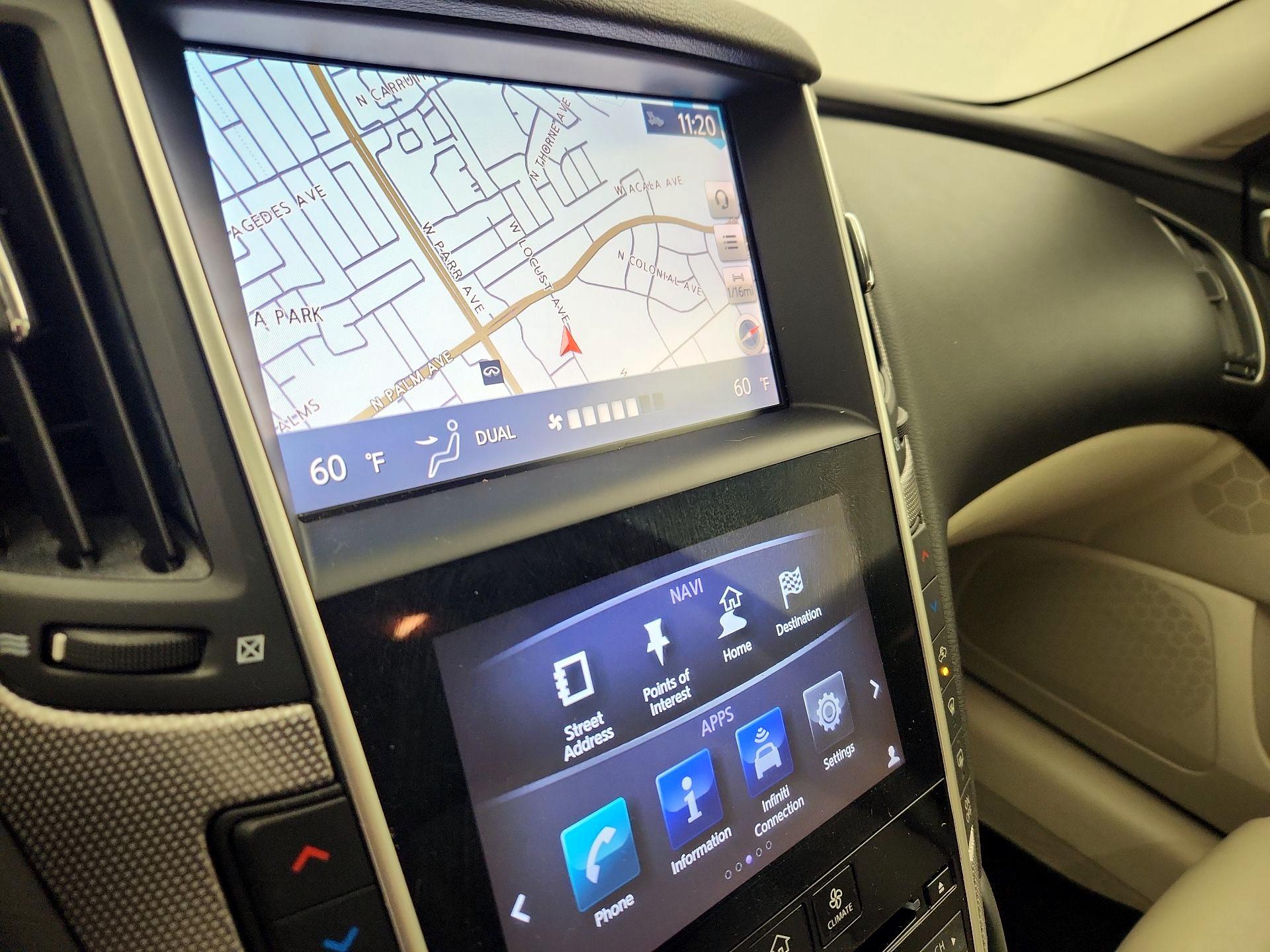 Thumbnail: 2015 INFINITI Q50 - 17