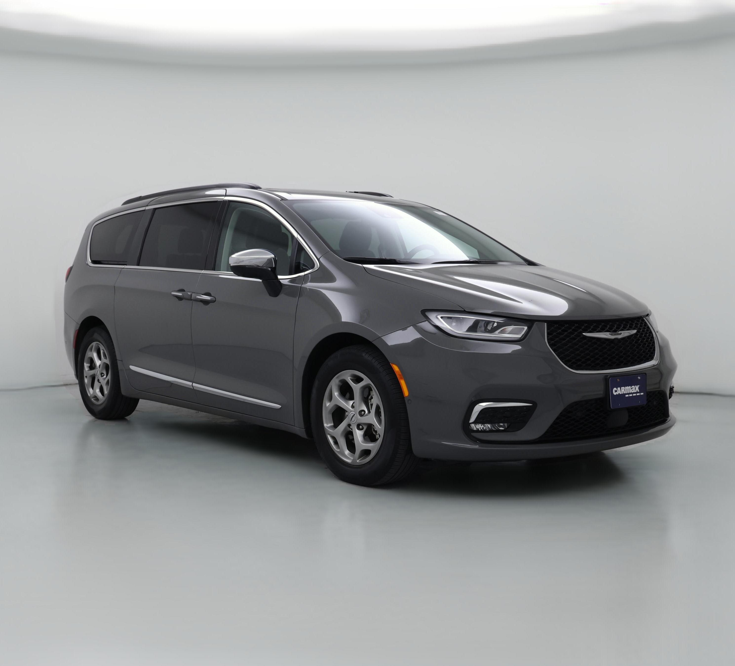 Thumbnail: 2023 Chrysler Pacifica - 1