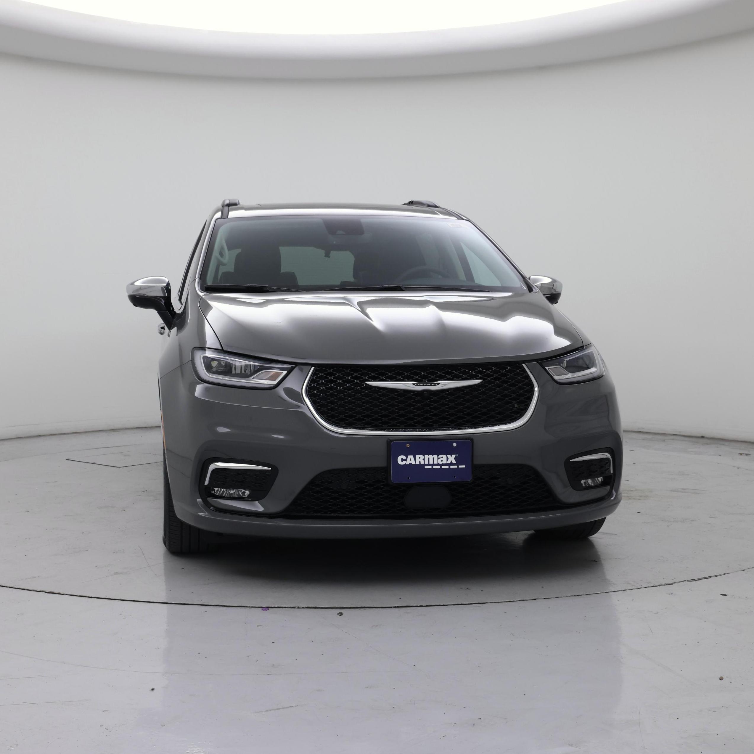 Thumbnail: 2023 Chrysler Pacifica - 5