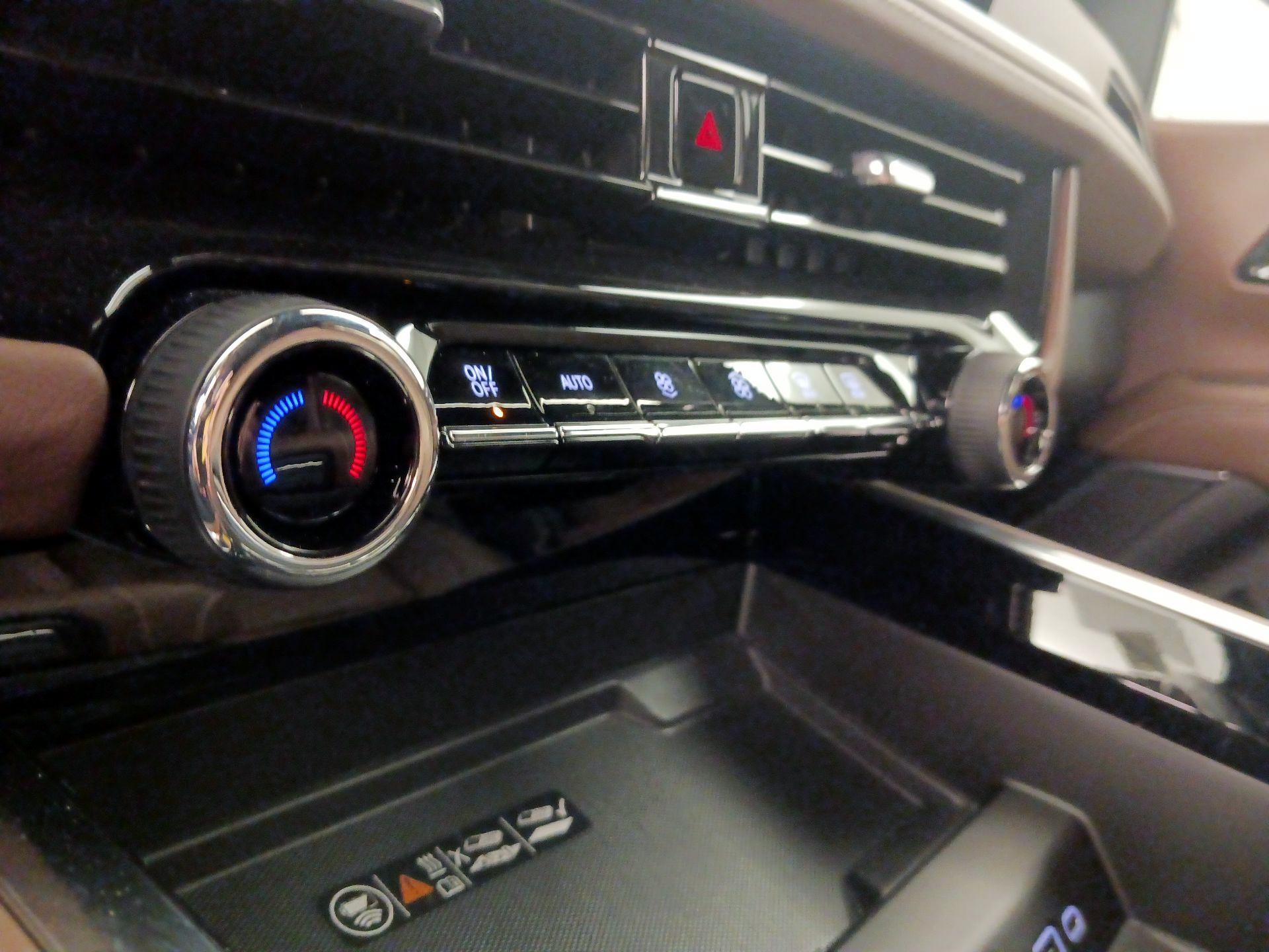 Thumbnail: 2025 Chevrolet Tahoe - 16