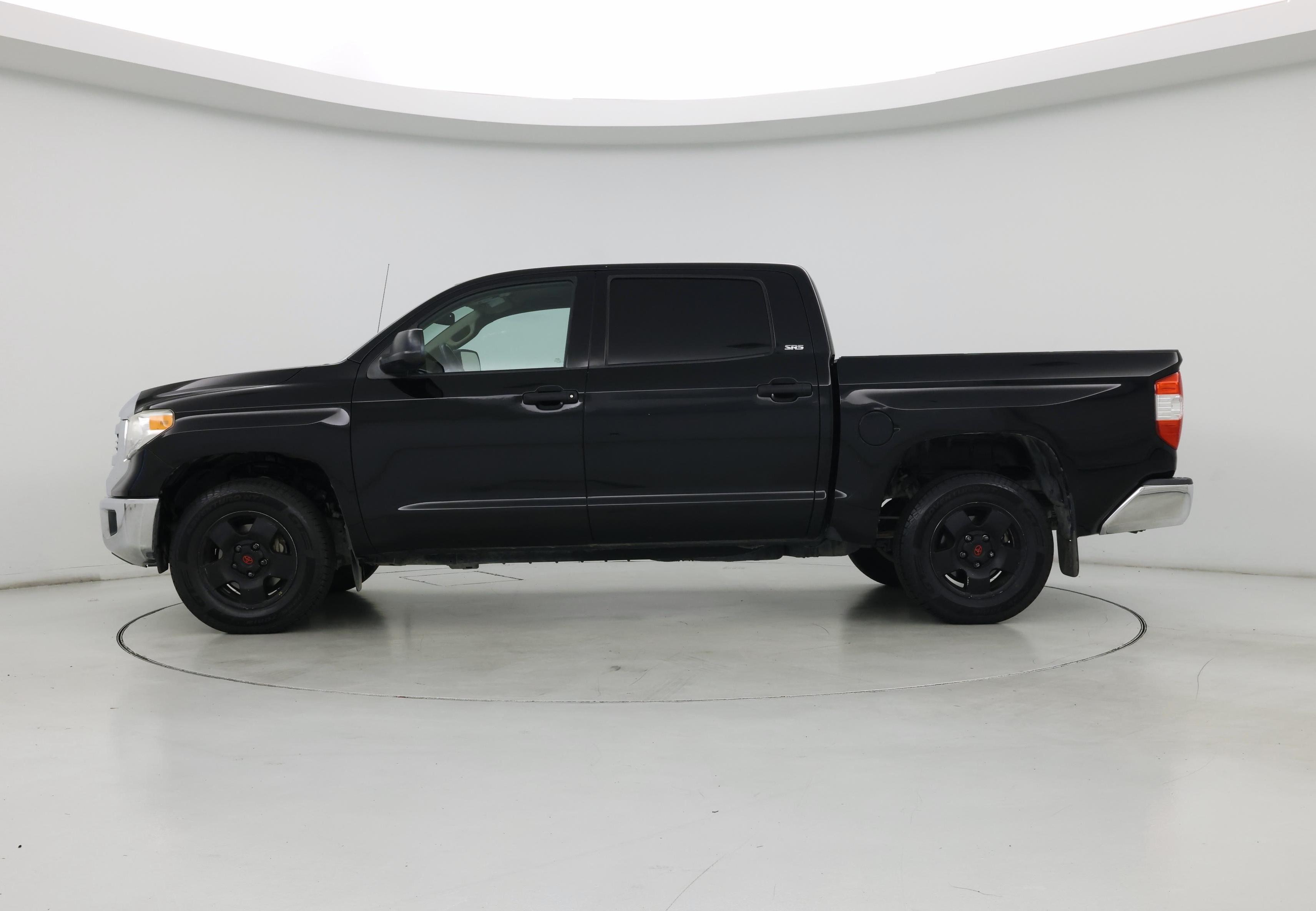 Thumbnail: 2017 Toyota Tundra - 3