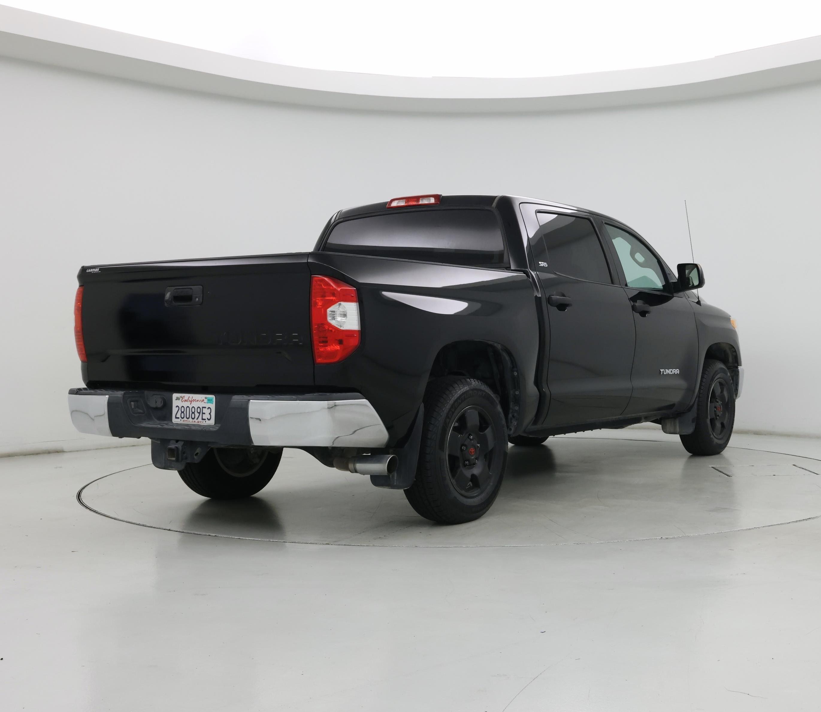 Thumbnail: 2017 Toyota Tundra - 8