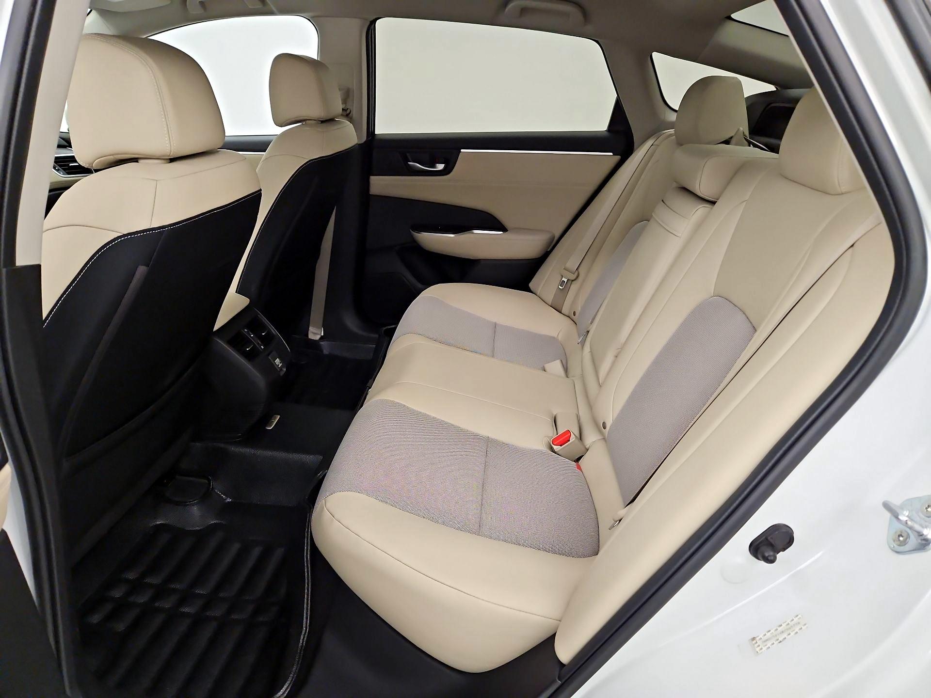 Thumbnail: 2019 Honda Clarity - 19