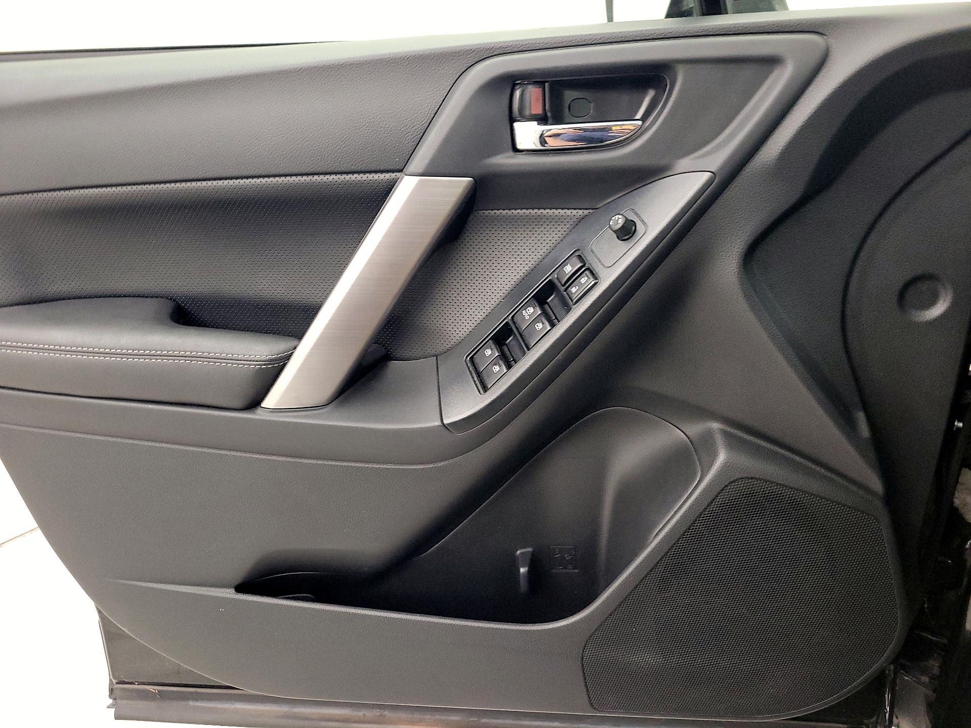 Thumbnail: 2015 Subaru Forester - 12