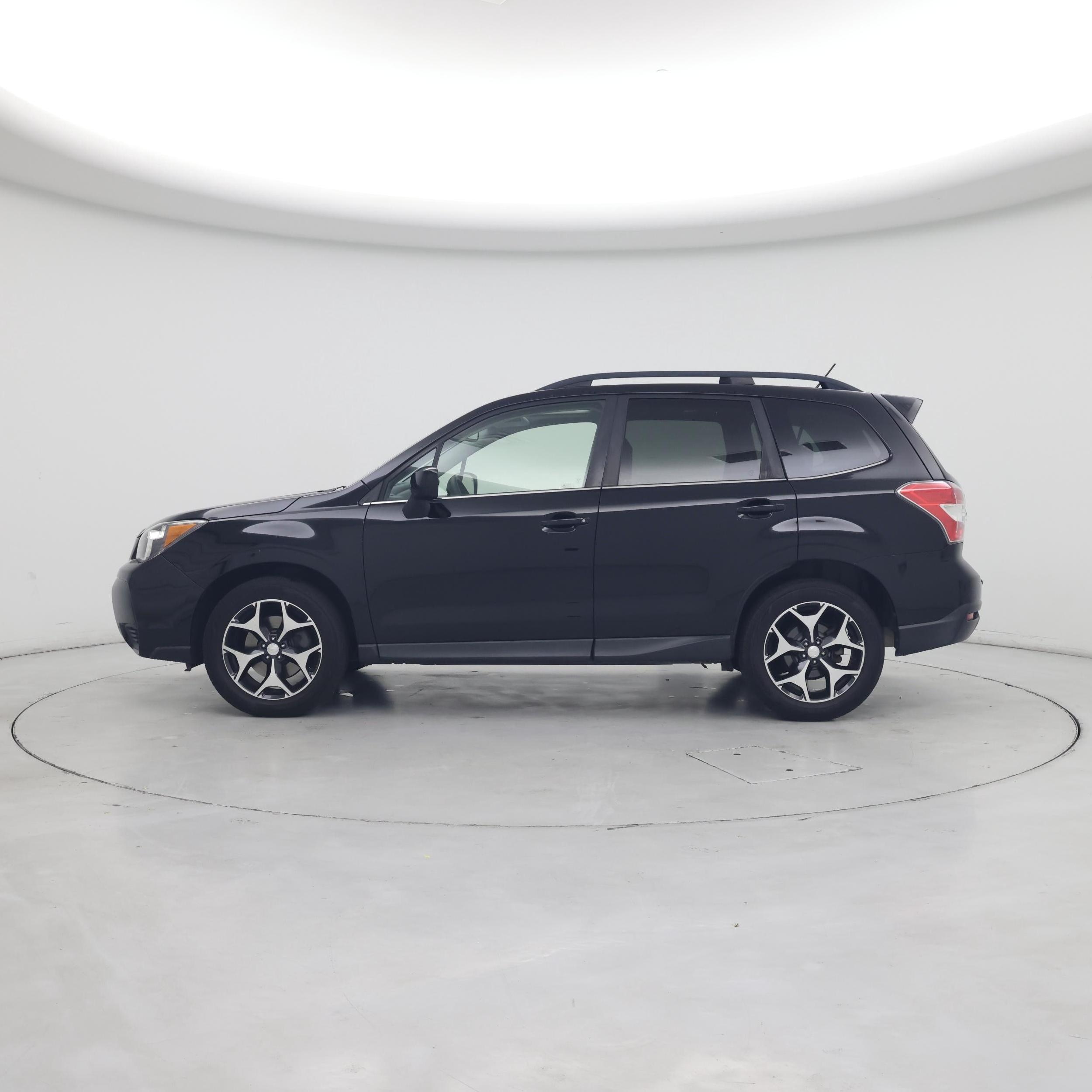 Thumbnail: 2015 Subaru Forester - 3