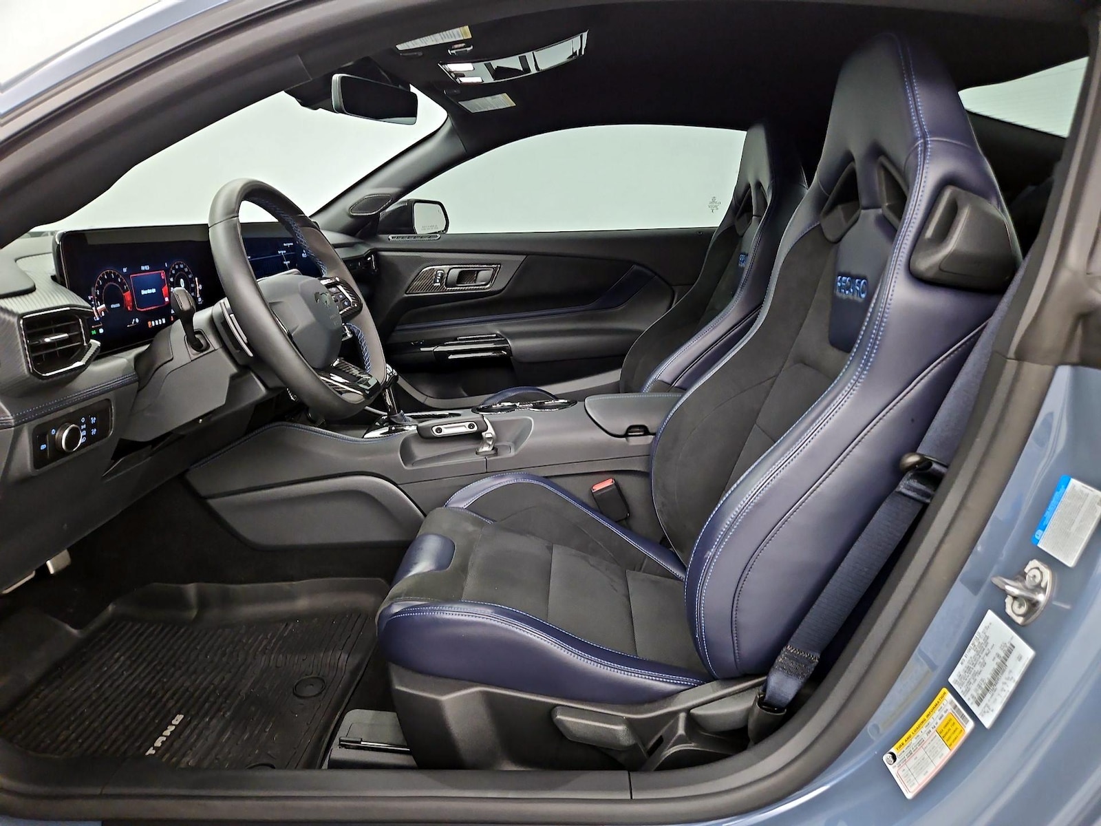 2025 Ford Mustang Dark Horse - Photo 12