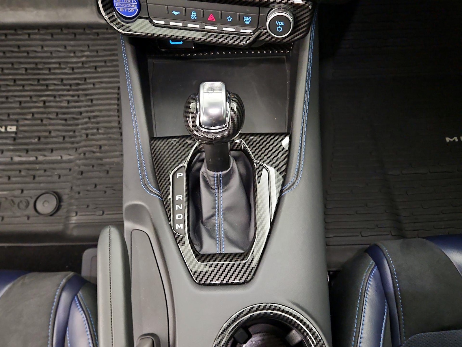 2025 Ford Mustang Dark Horse - Photo 19