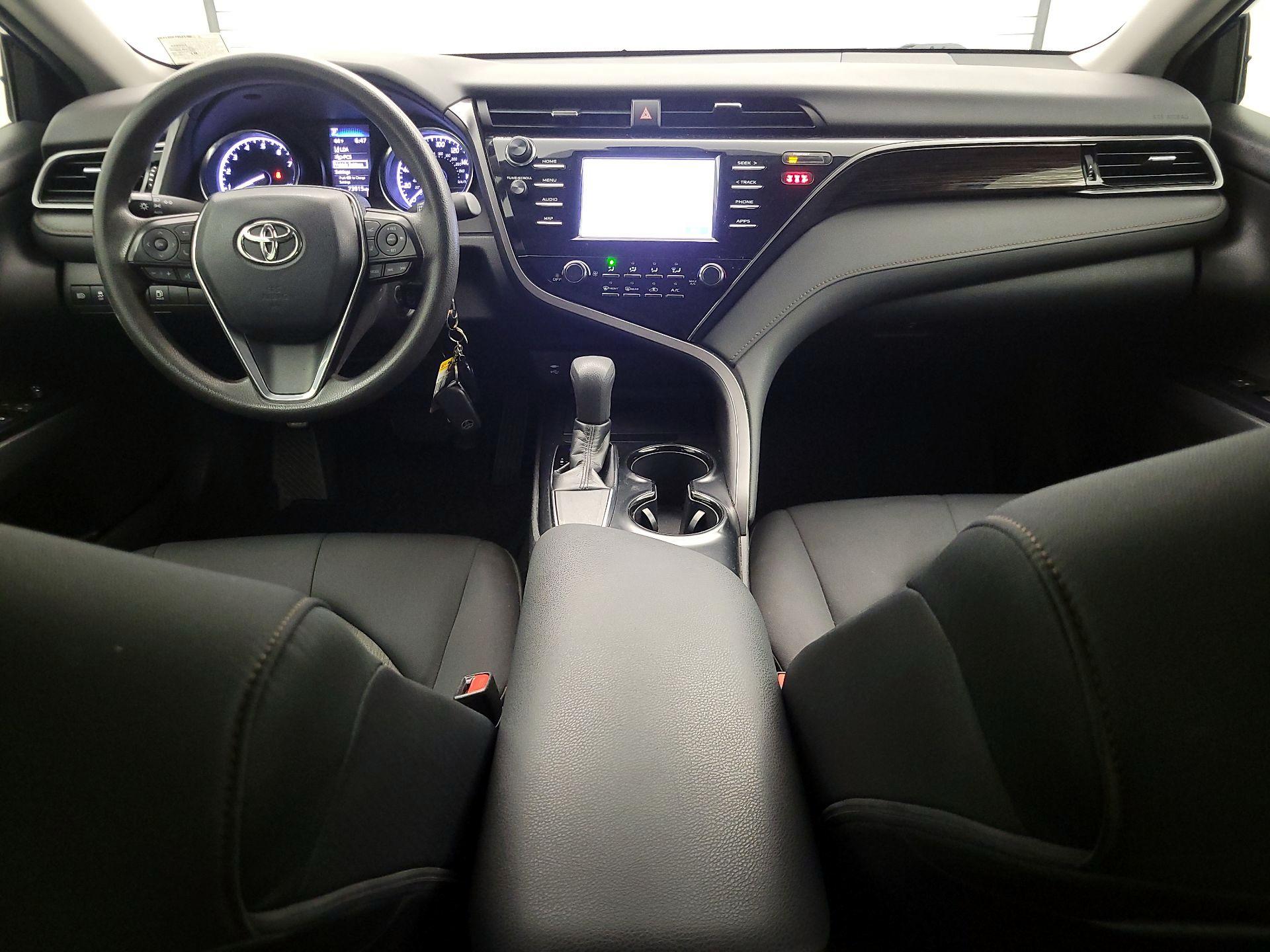 Thumbnail: 2019 Toyota Camry - 9