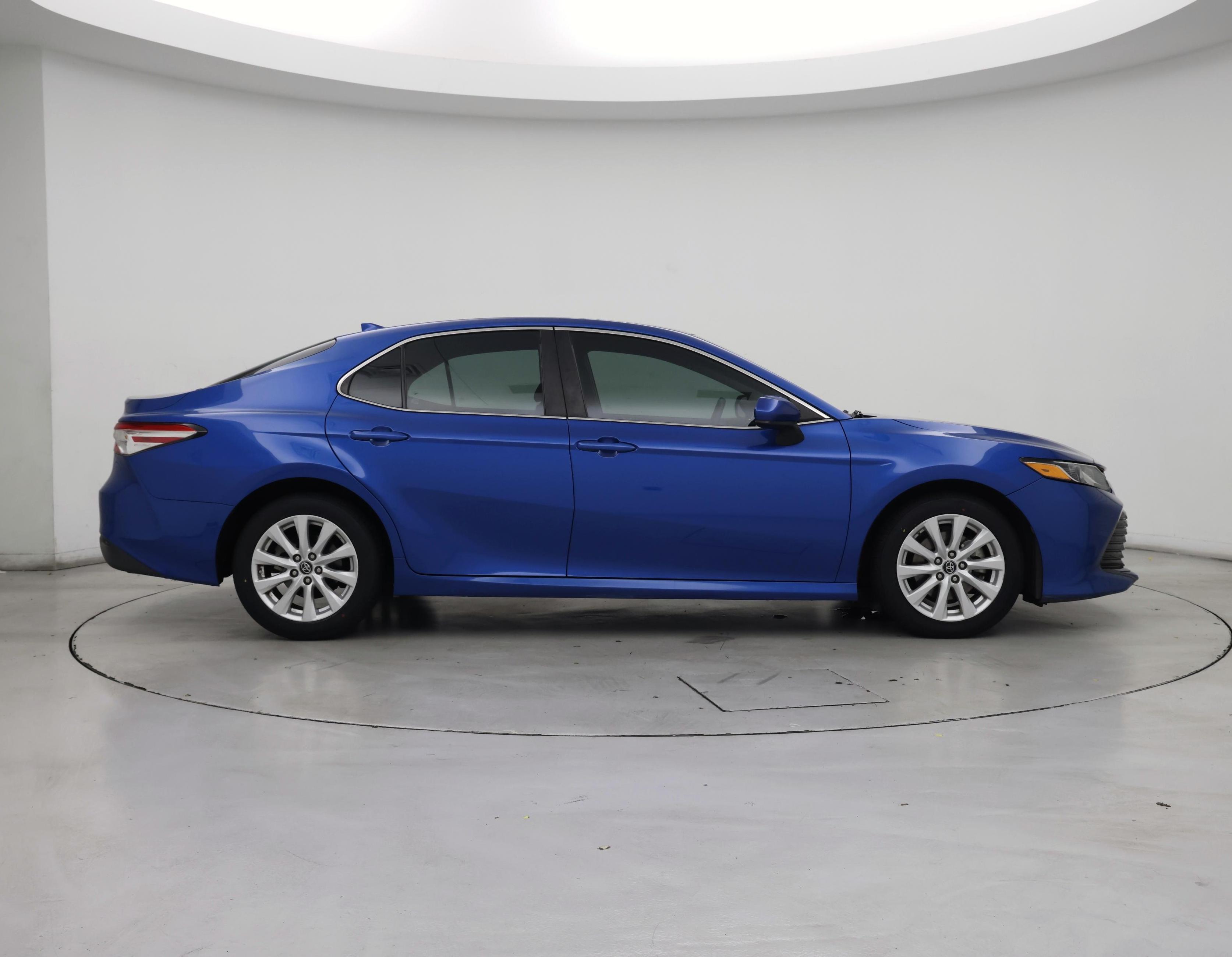 Thumbnail: 2019 Toyota Camry - 7