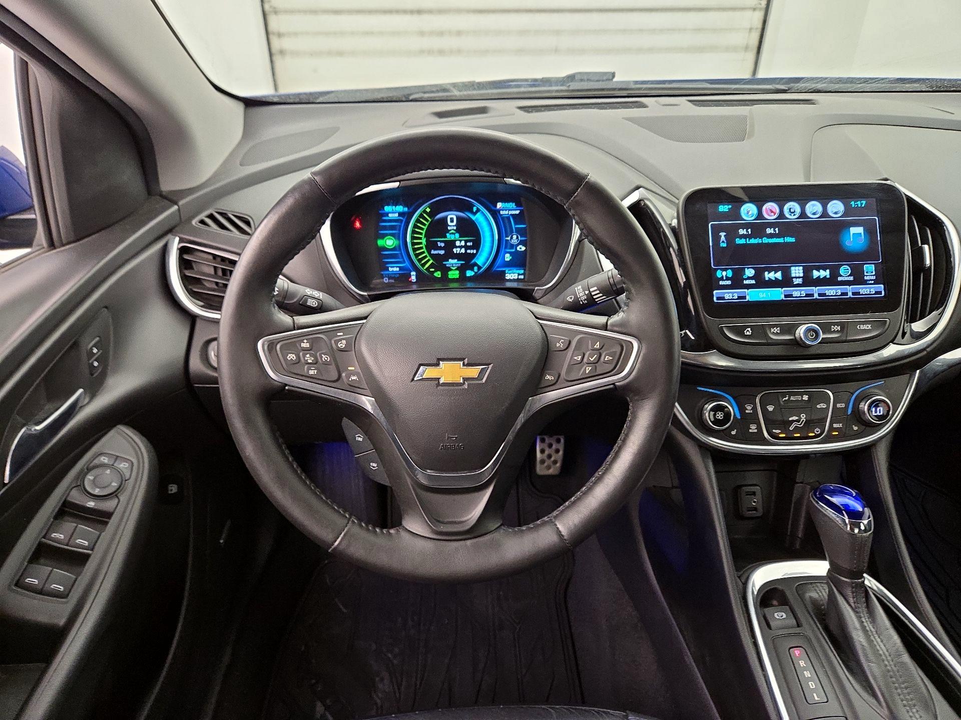 Thumbnail: 2017 Chevrolet Volt - 10