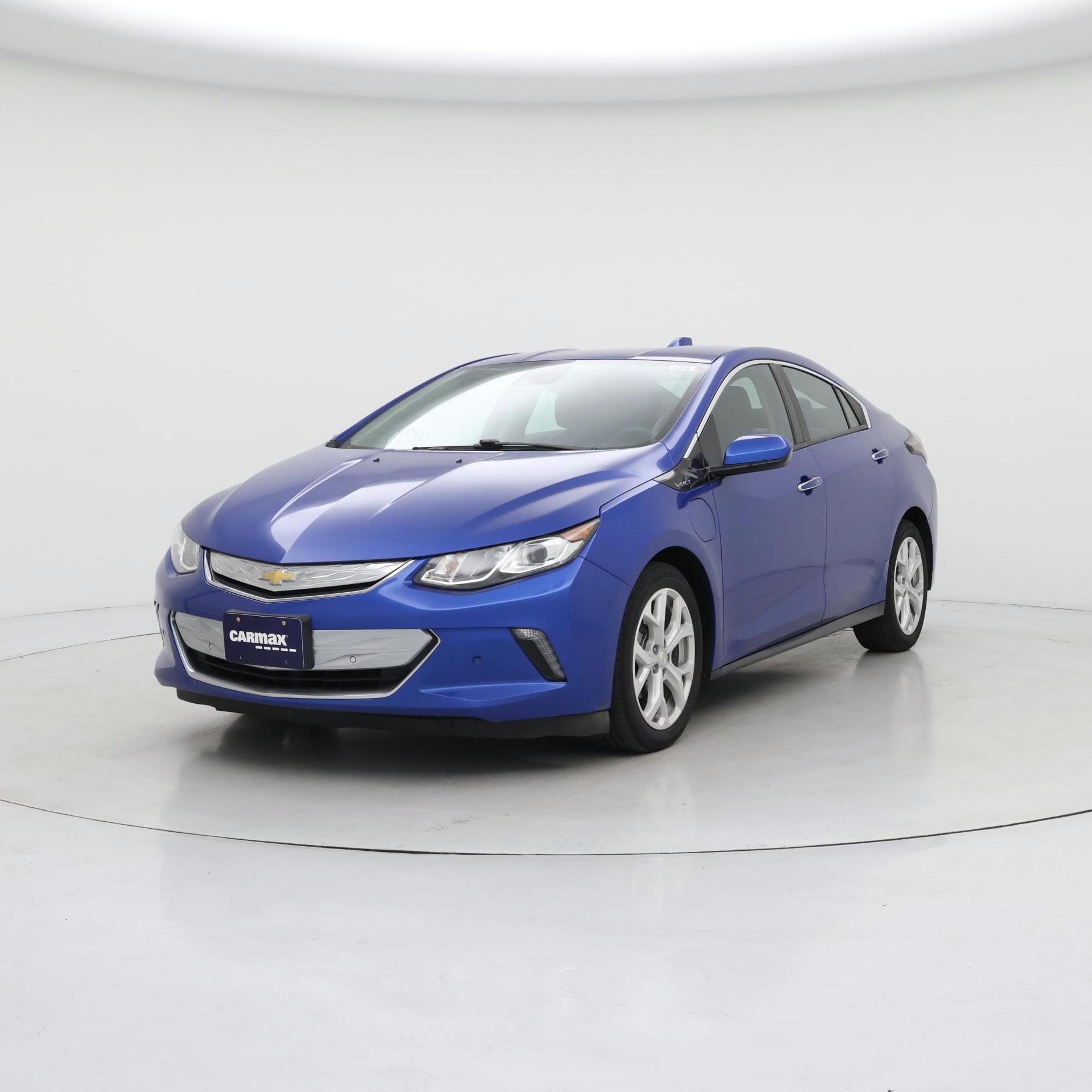 Thumbnail: 2017 Chevrolet Volt - 4