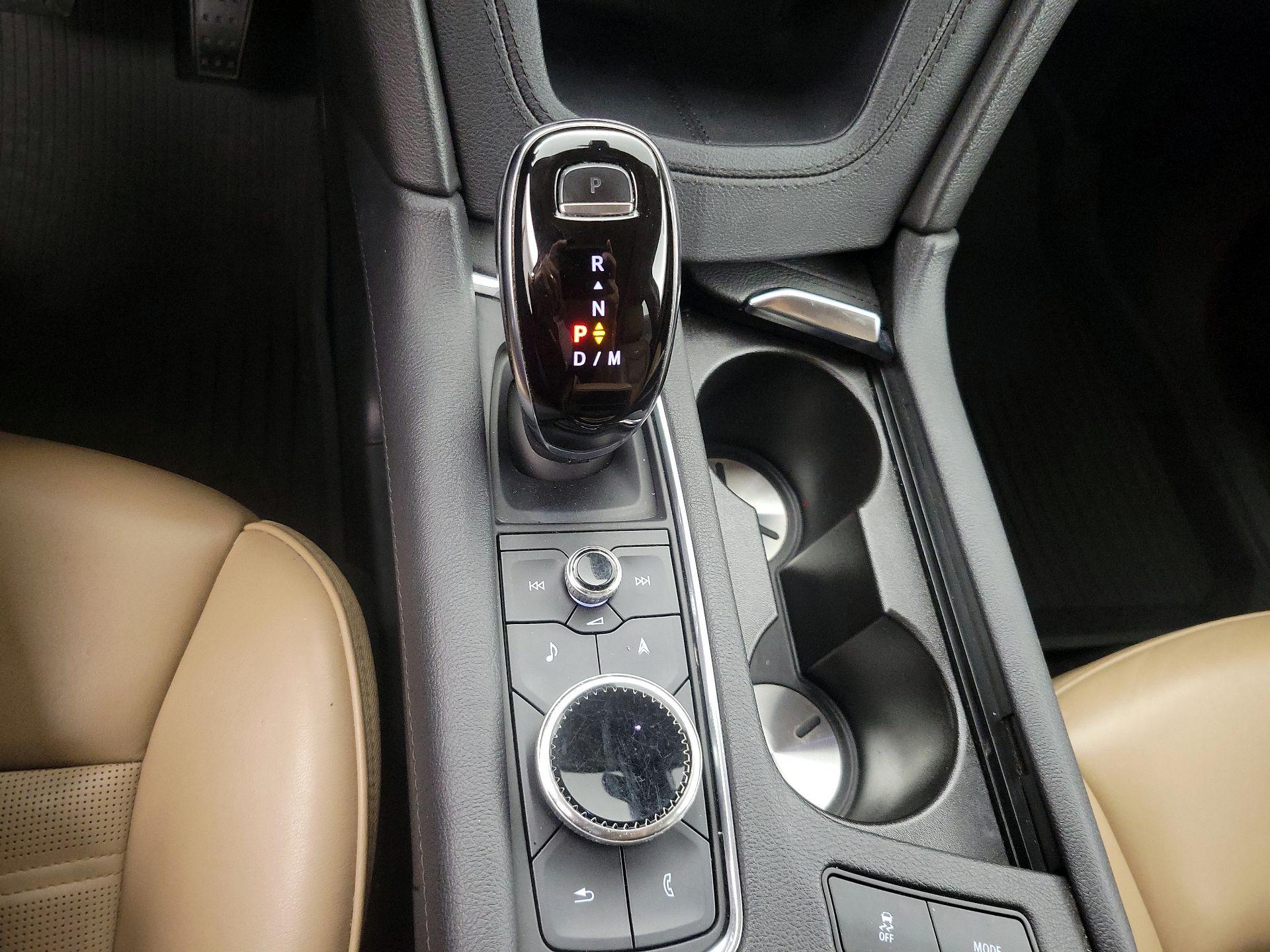 Thumbnail: 2020 Cadillac XT6 - 18