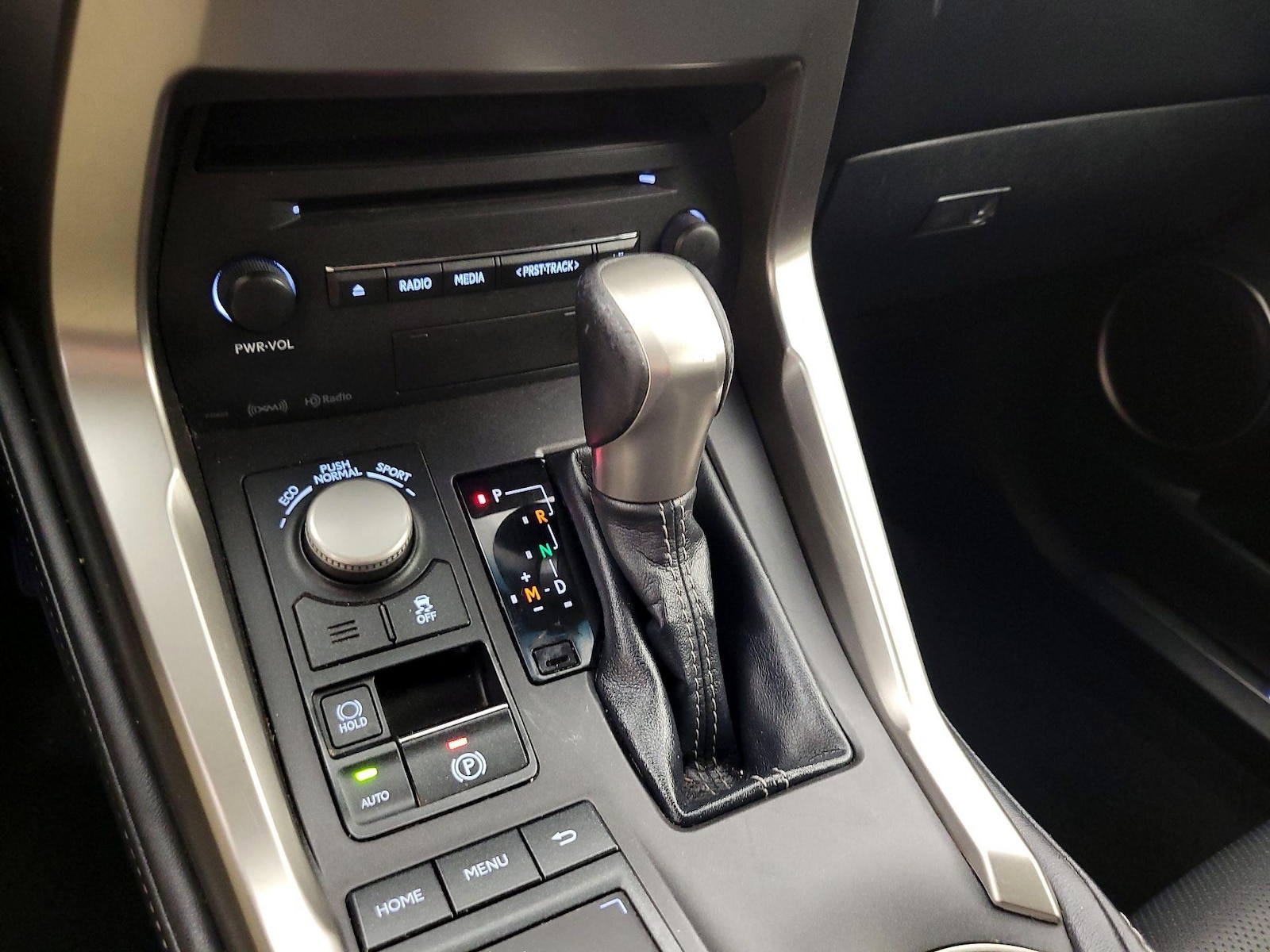 2015 Lexus NX 200t - Photo 19