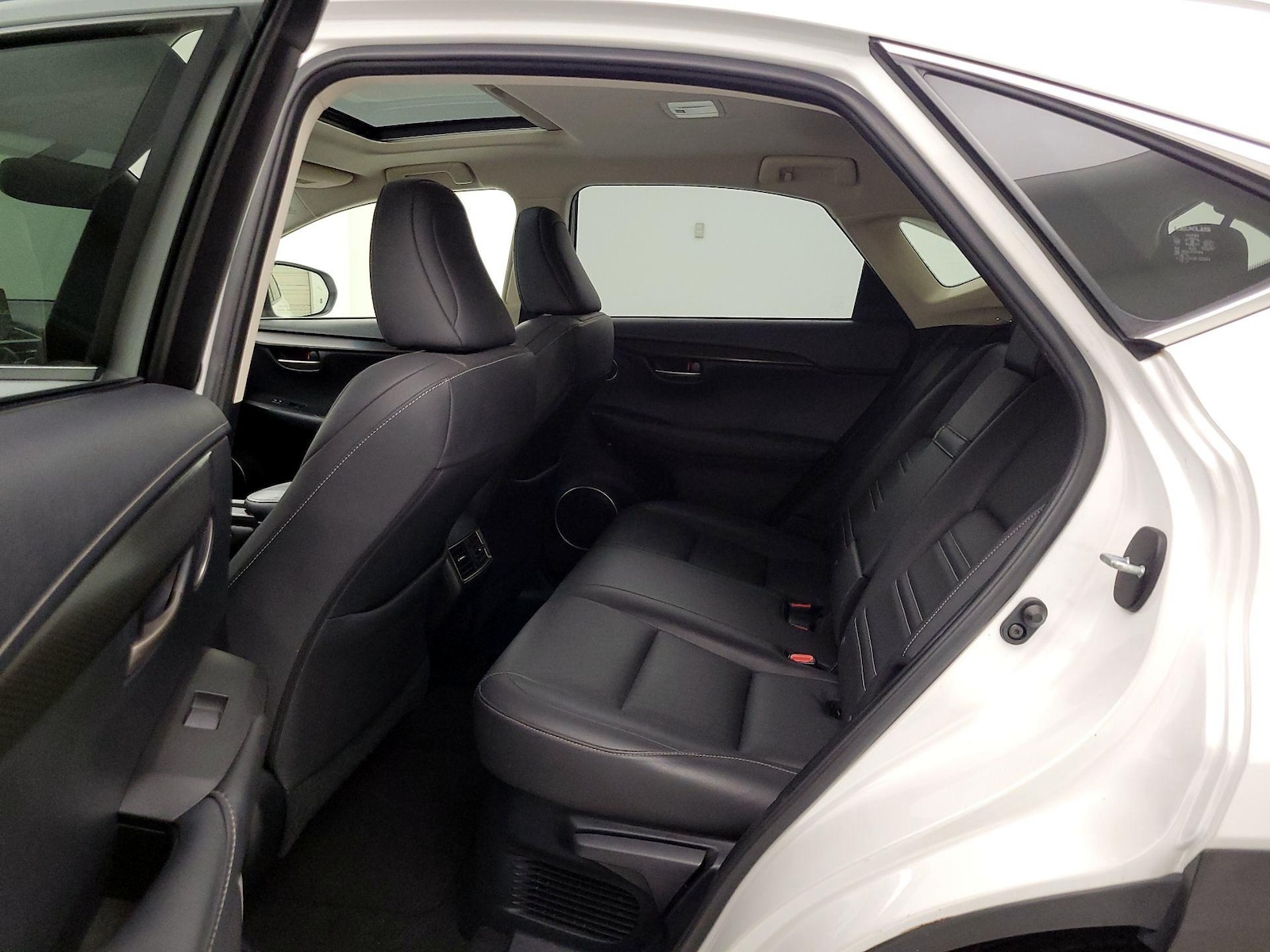 2015 Lexus NX 200t - Photo 21