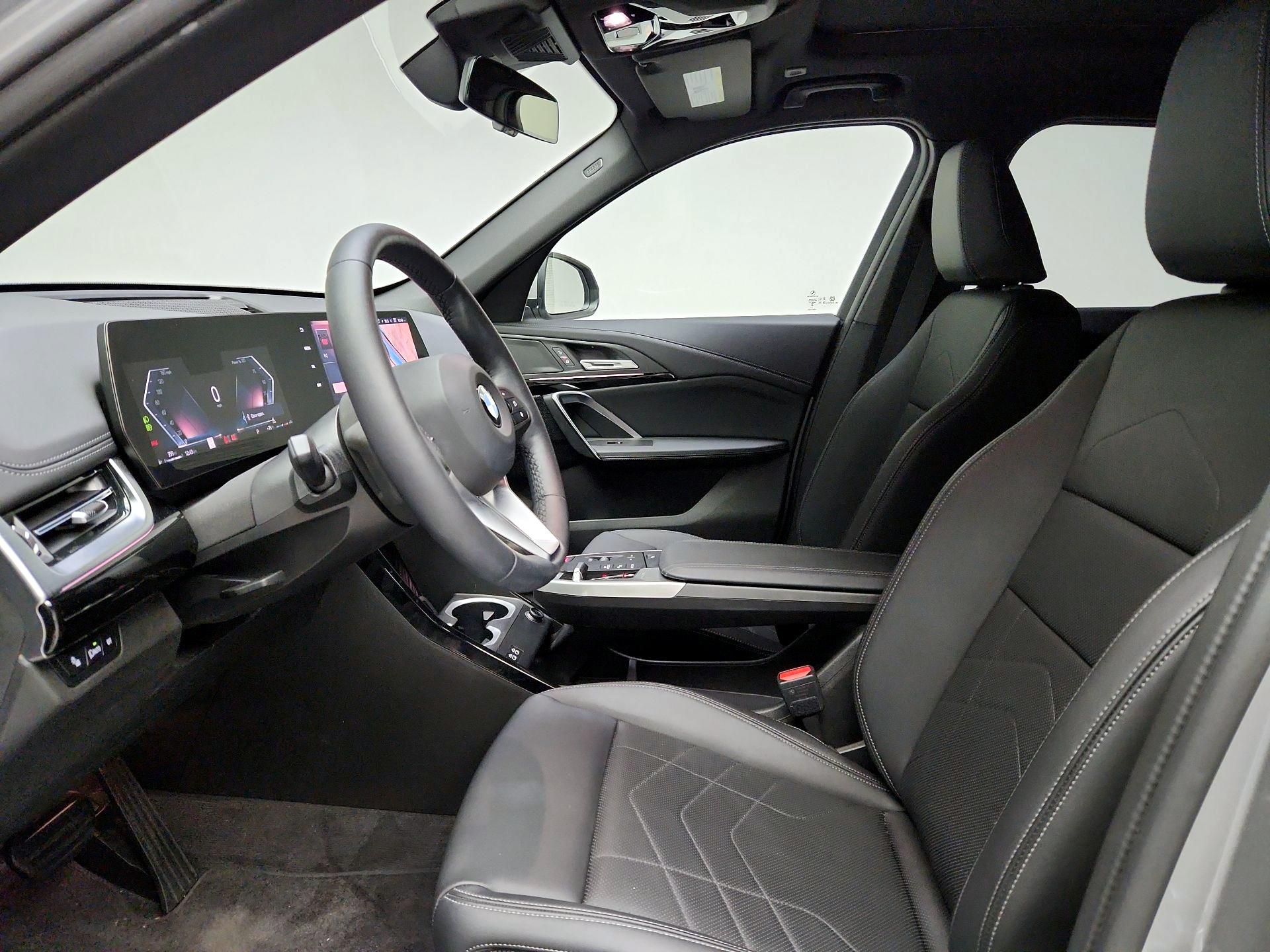 Thumbnail: 2025 BMW X1 - 9