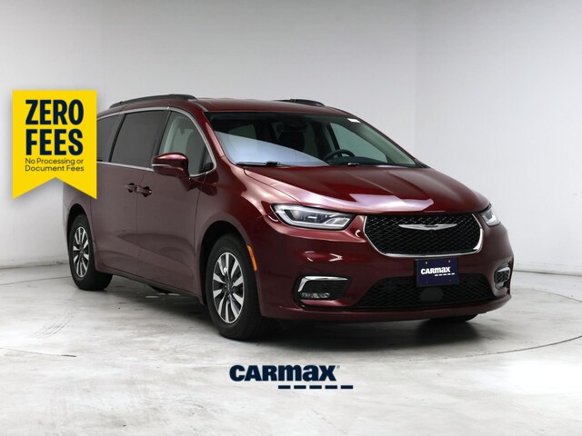 Red (Burgundy) 2022 Chrysler Pacifica Hybrid Minivan Front-Wheel Drive Automatic
