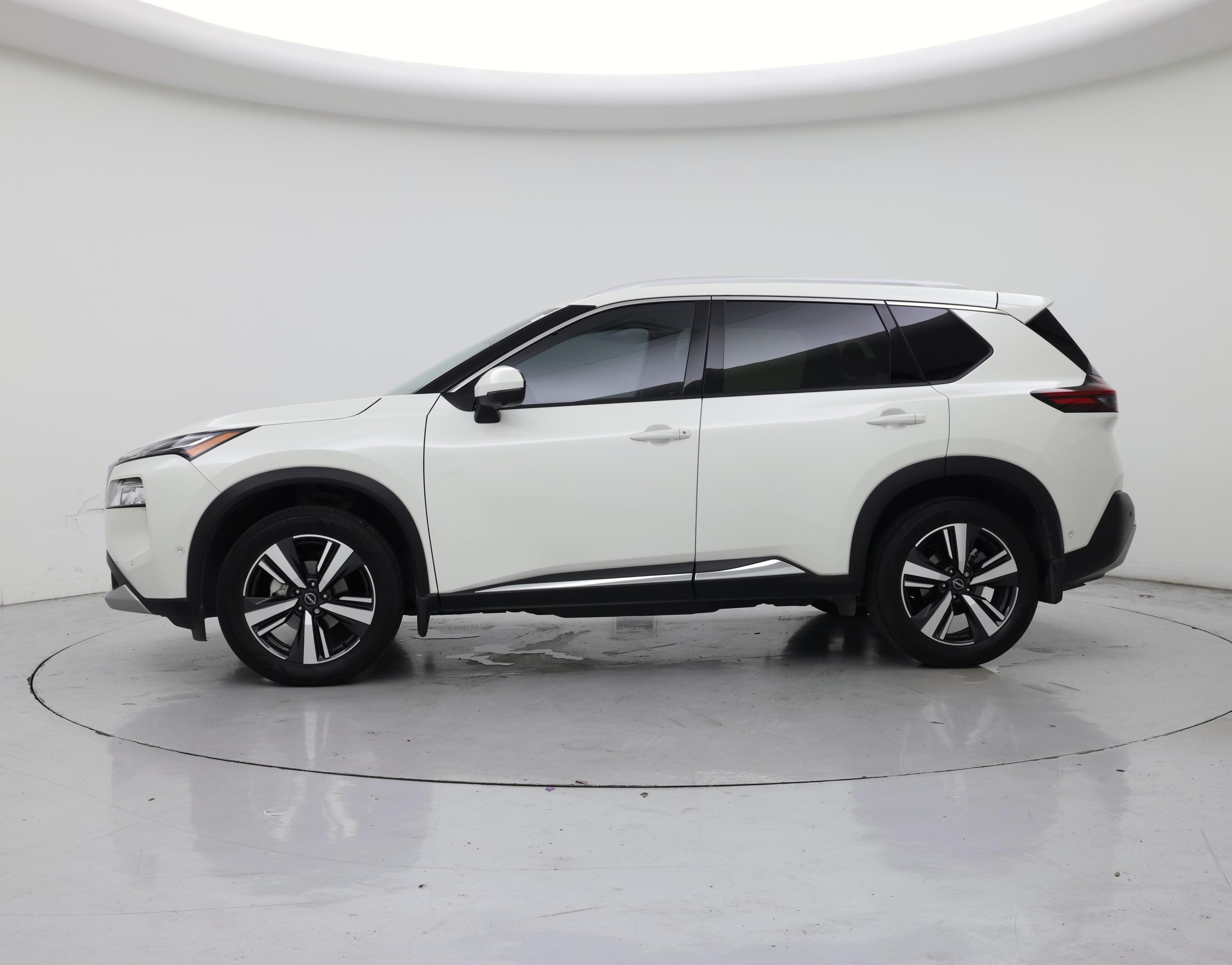 Thumbnail: 2023 Nissan Rogue - 3