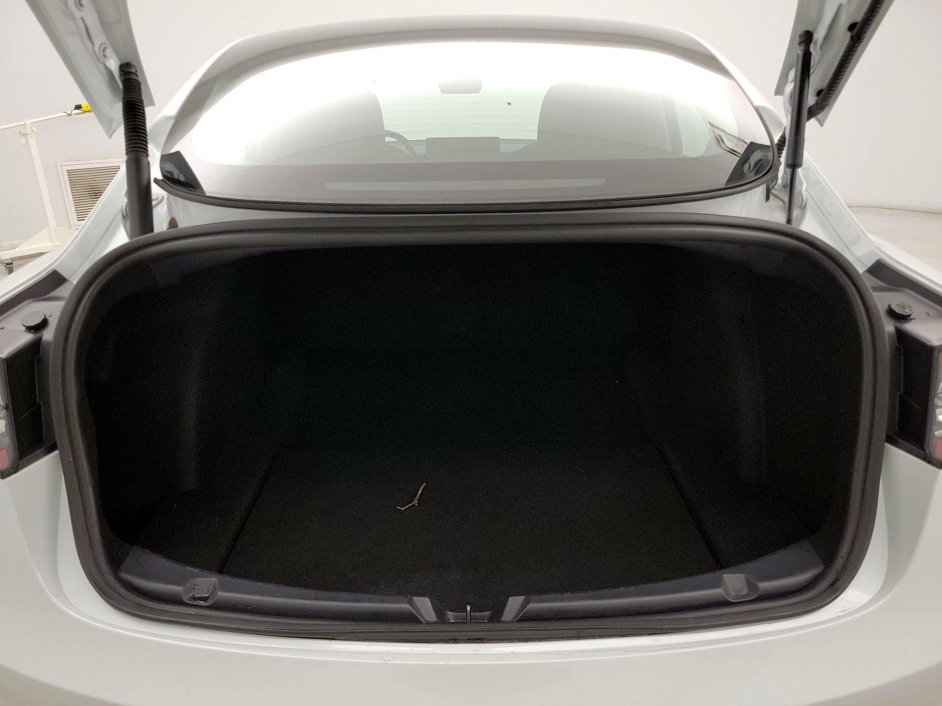Thumbnail: 2021 Tesla Model 3 - 20
