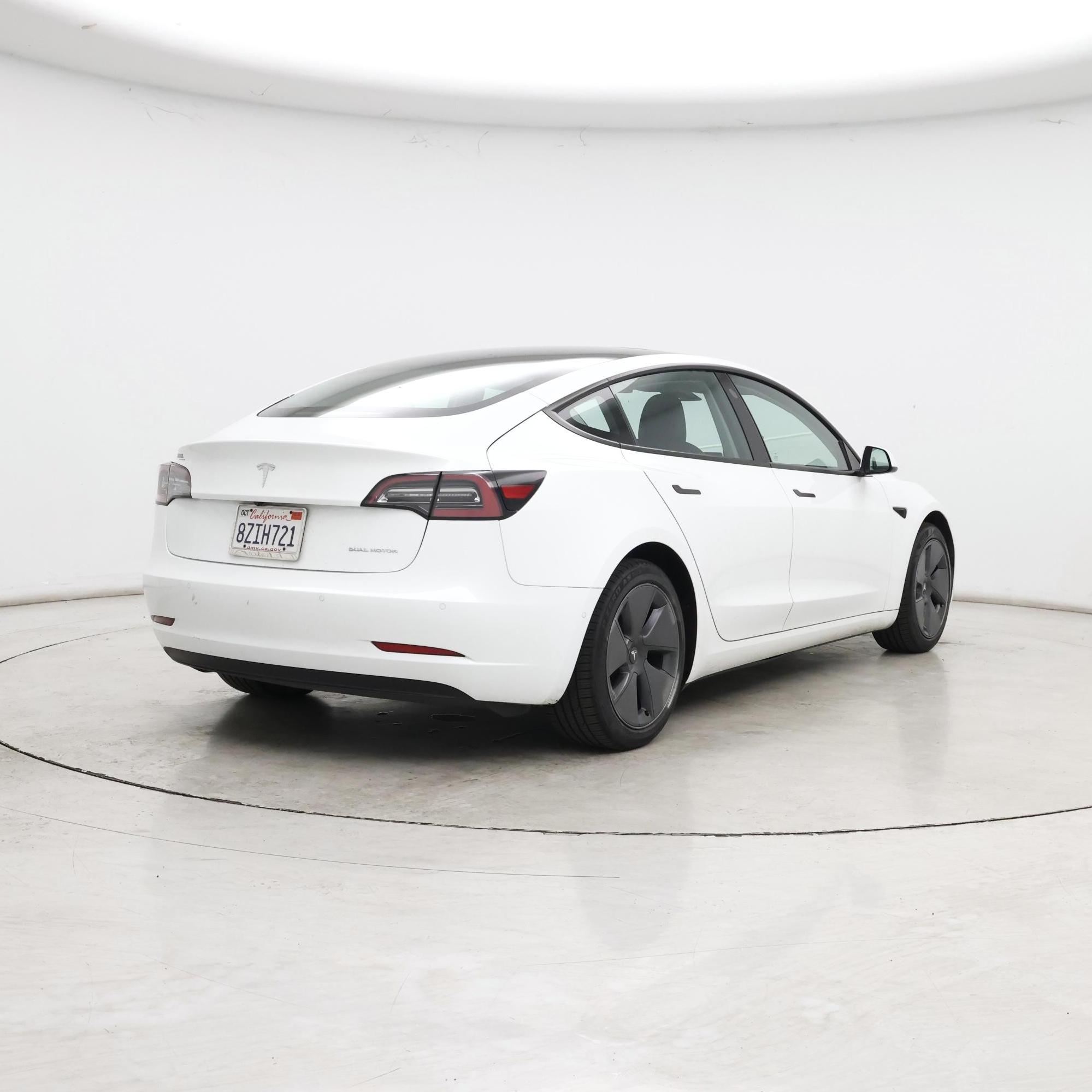 Thumbnail: 2021 Tesla Model 3 - 8