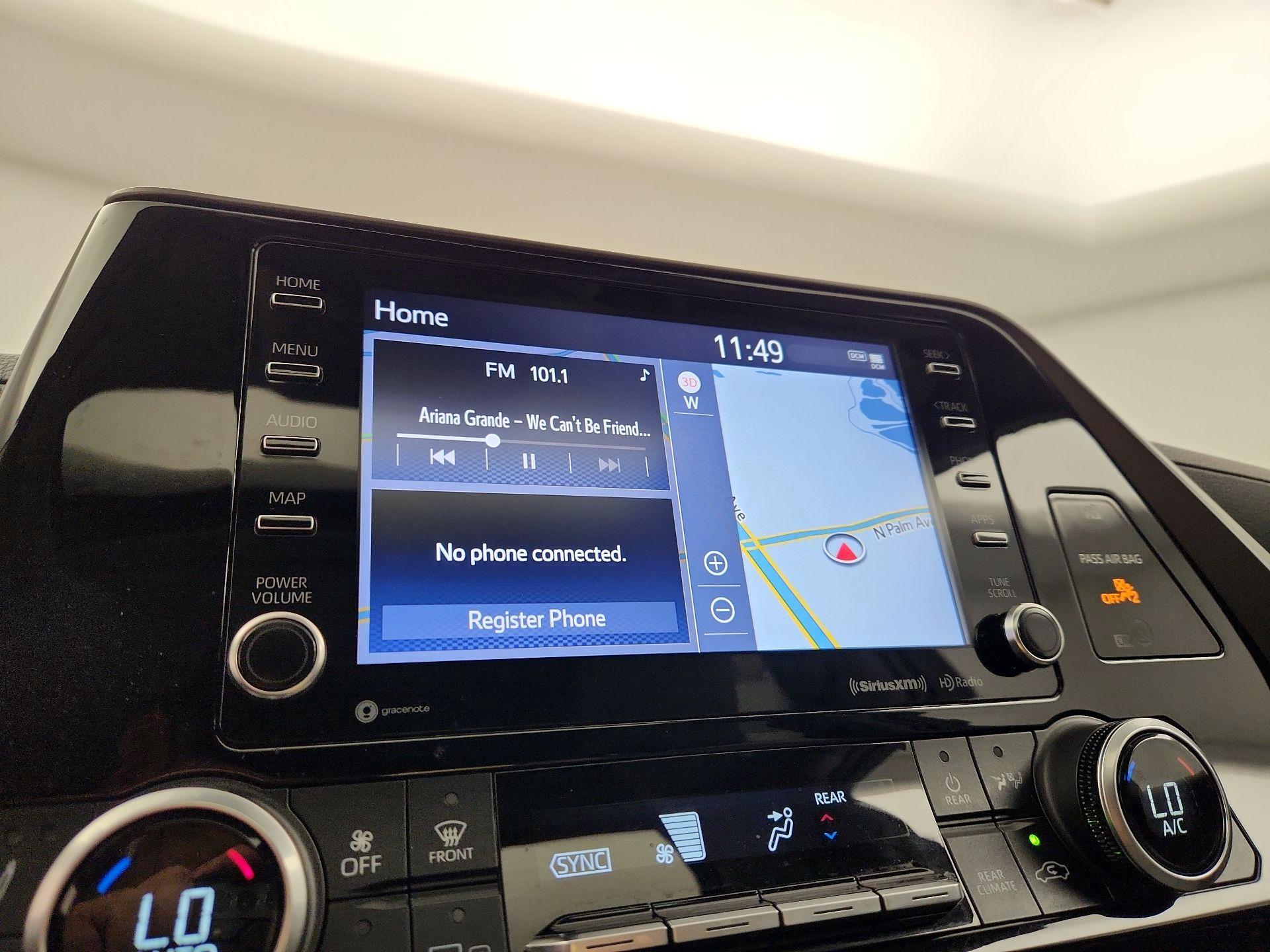 Thumbnail: 2021 Toyota Highlander - 16