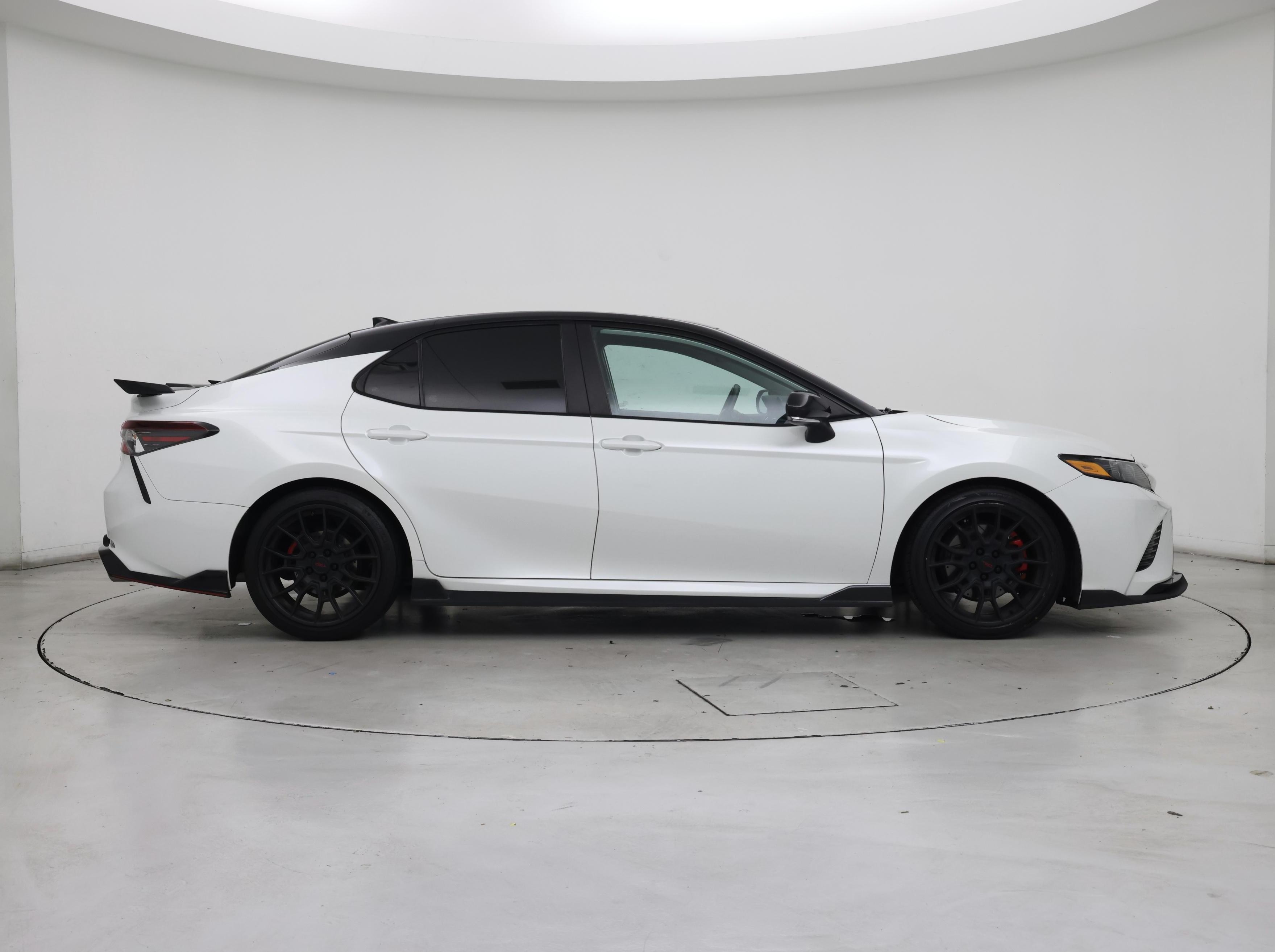 Thumbnail: 2022 Toyota Camry - 7