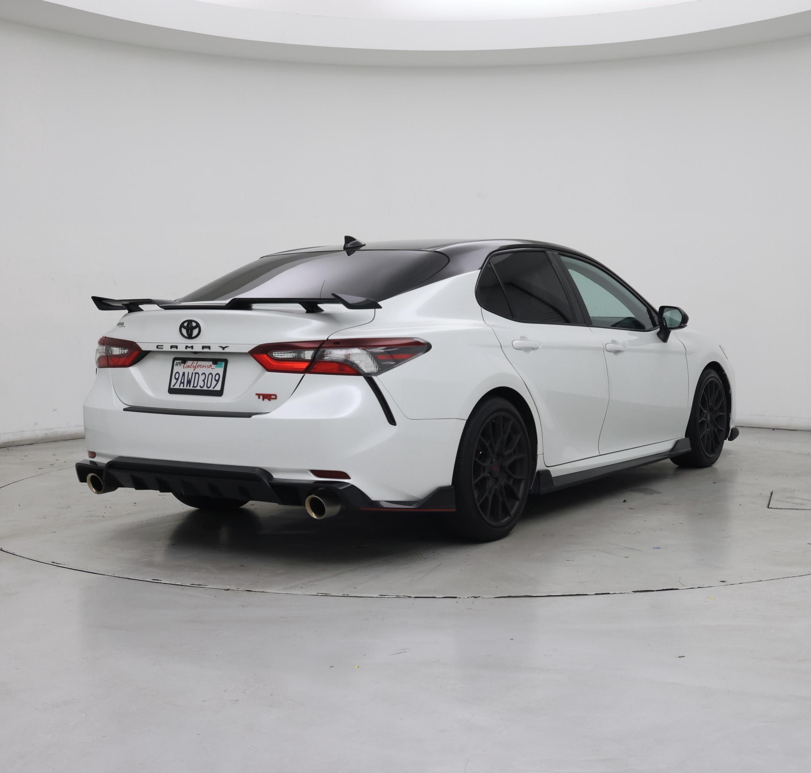 Thumbnail: 2022 Toyota Camry - 8
