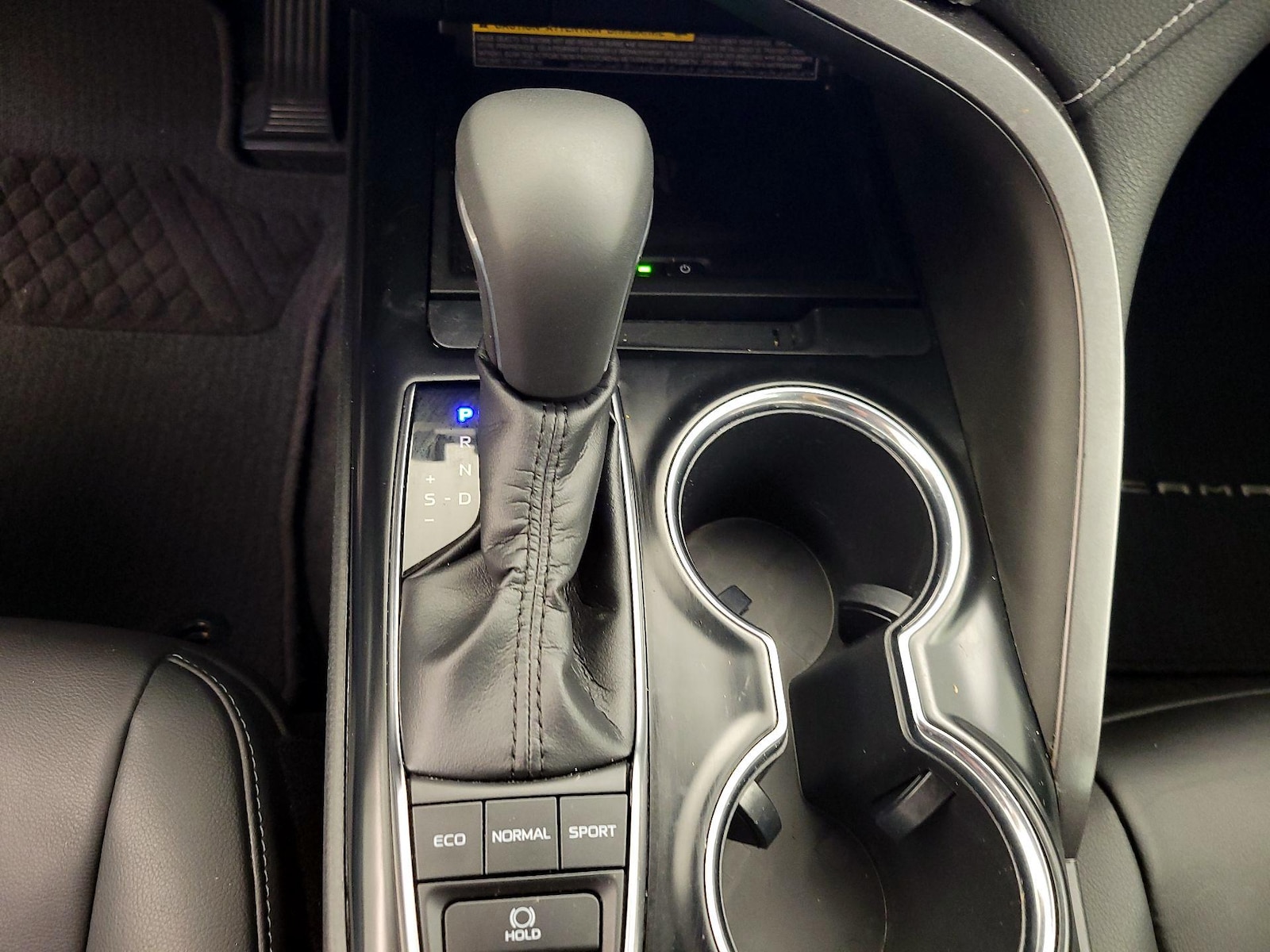 2019 Toyota Camry XSE - Photo 19