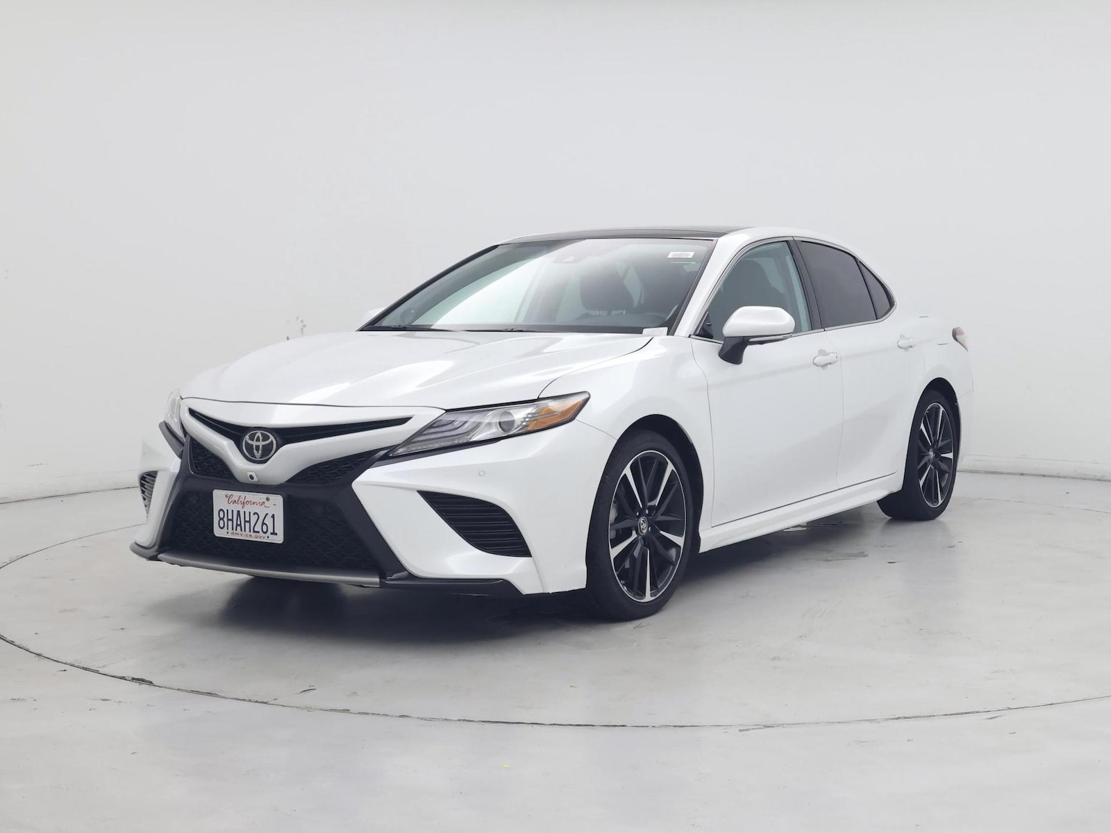 2019 Toyota Camry XSE - Photo 5