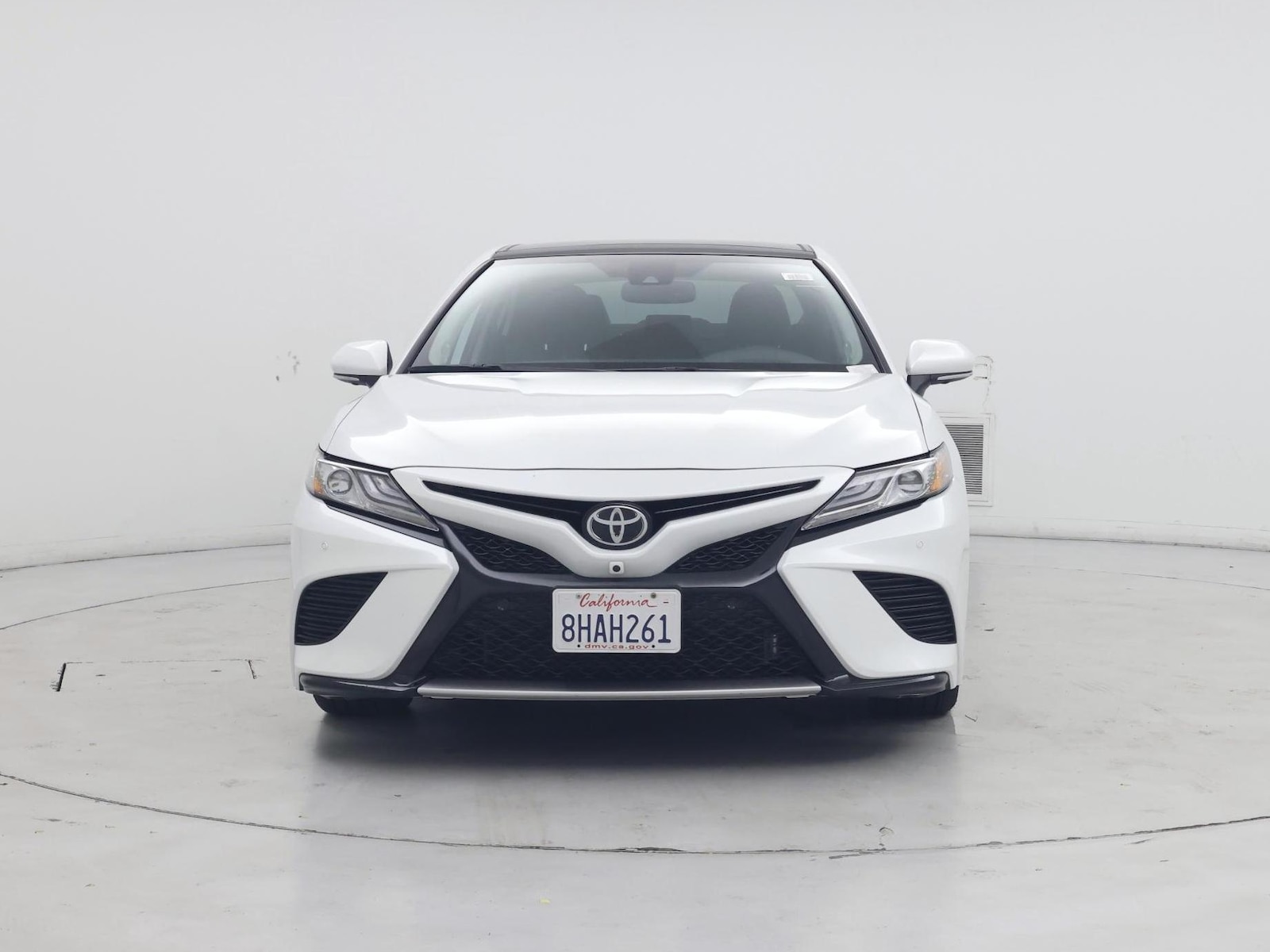2019 Toyota Camry XSE - Photo 6
