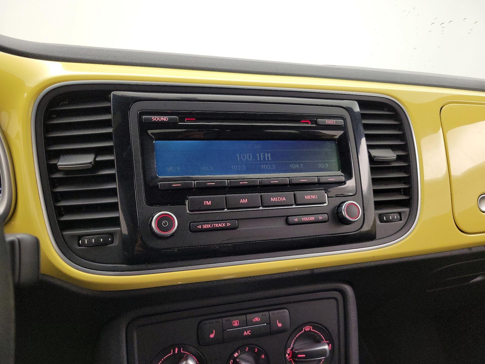 2014 Volkswagen Beetle 1.8 - Photo 15