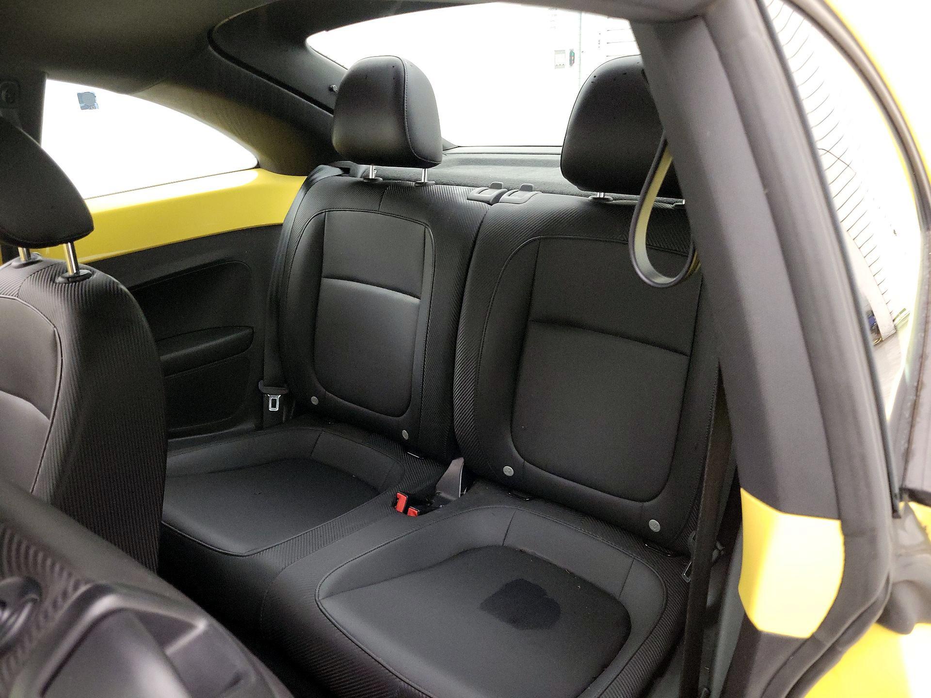 Thumbnail: 2014 Volkswagen Beetle - 18
