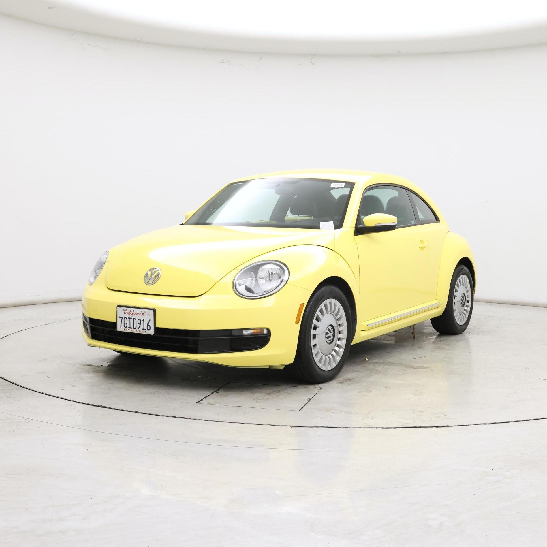 Thumbnail: 2014 Volkswagen Beetle - 4