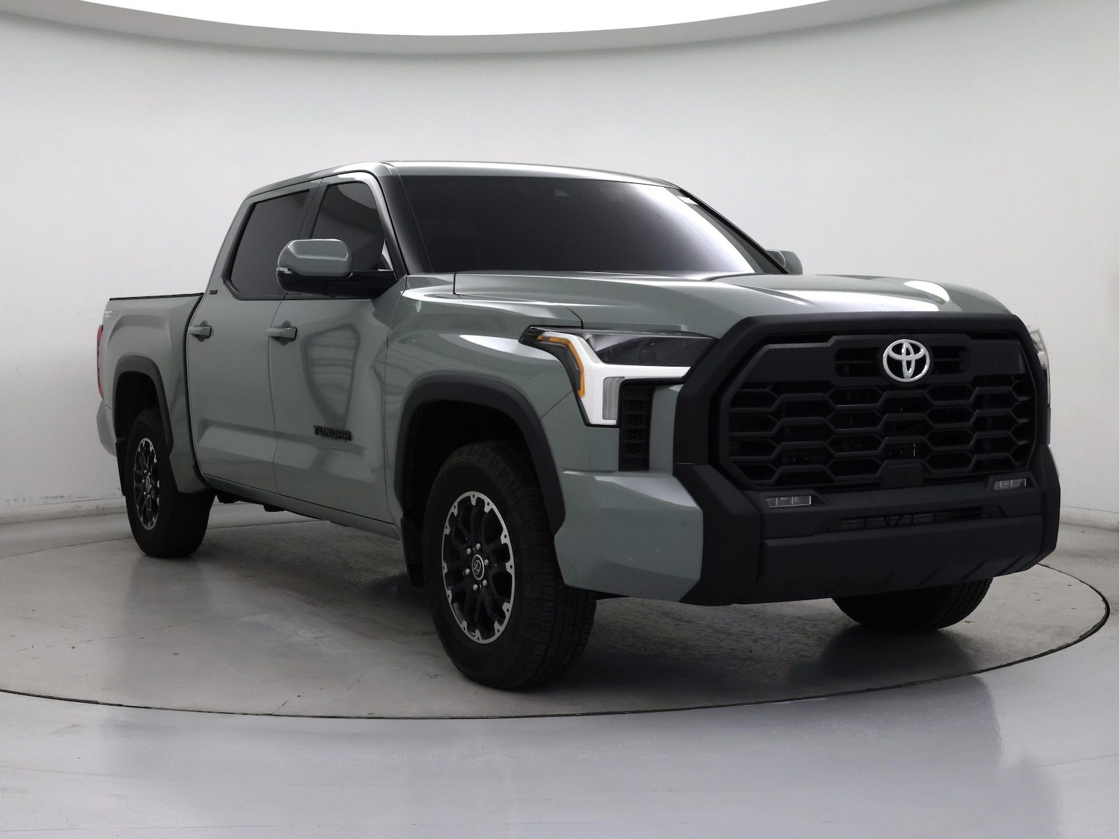 2024 Toyota Tundra SR5 - Photo 2