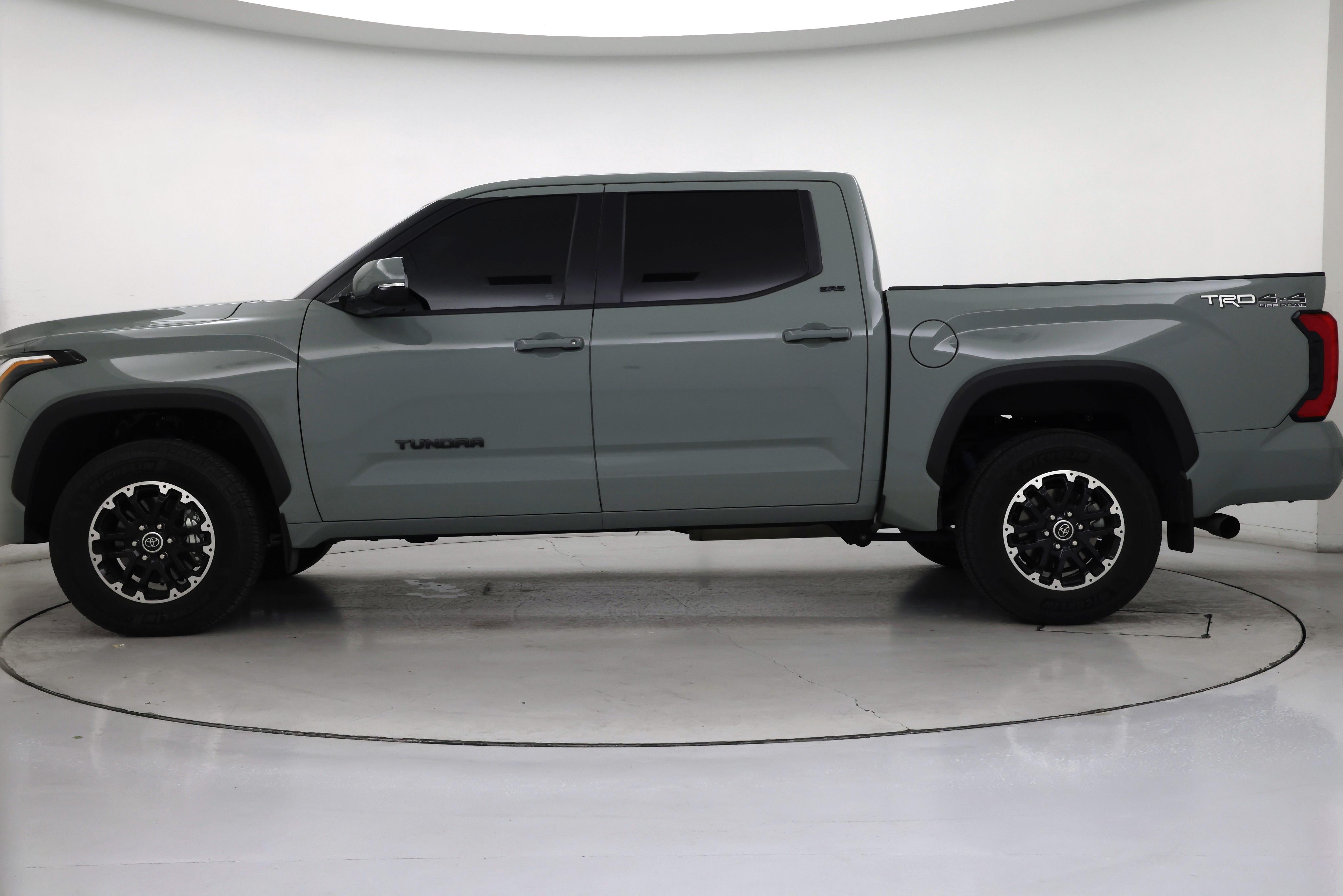 Thumbnail: 2024 Toyota Tundra - 3