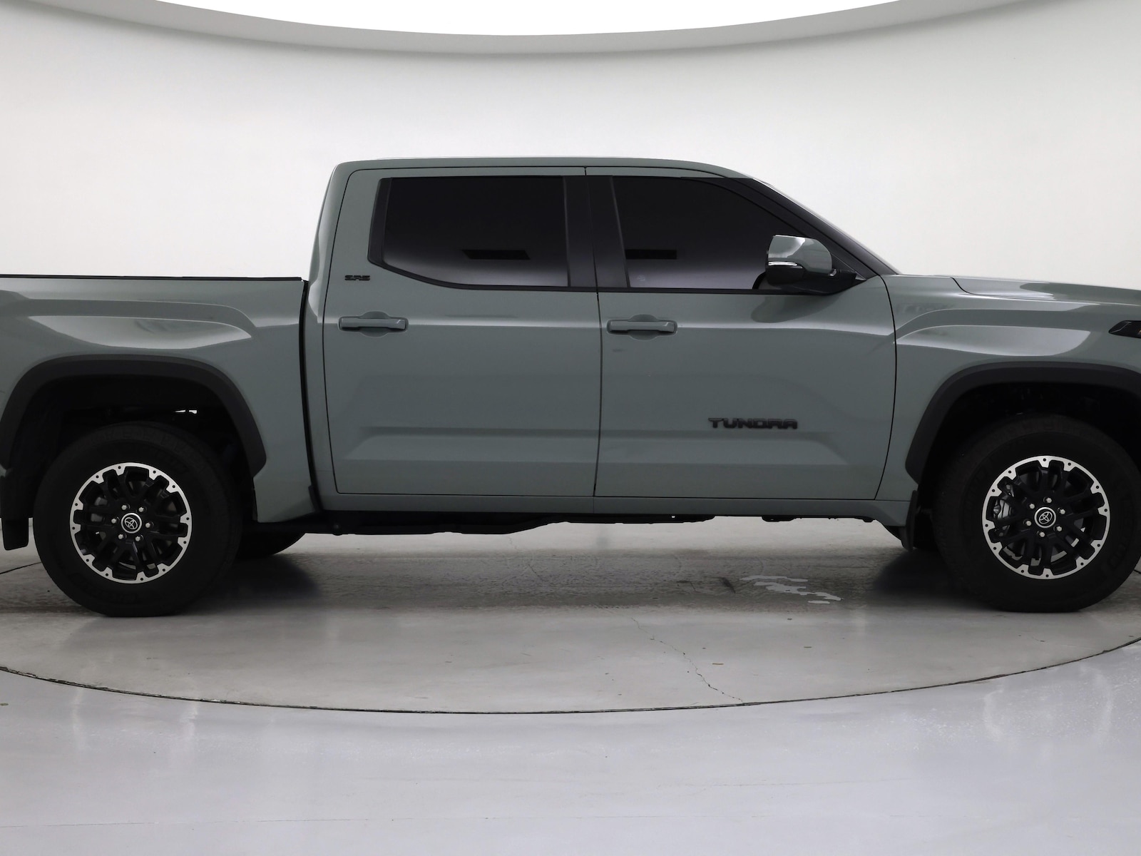 2024 Toyota Tundra SR5 - Photo 8